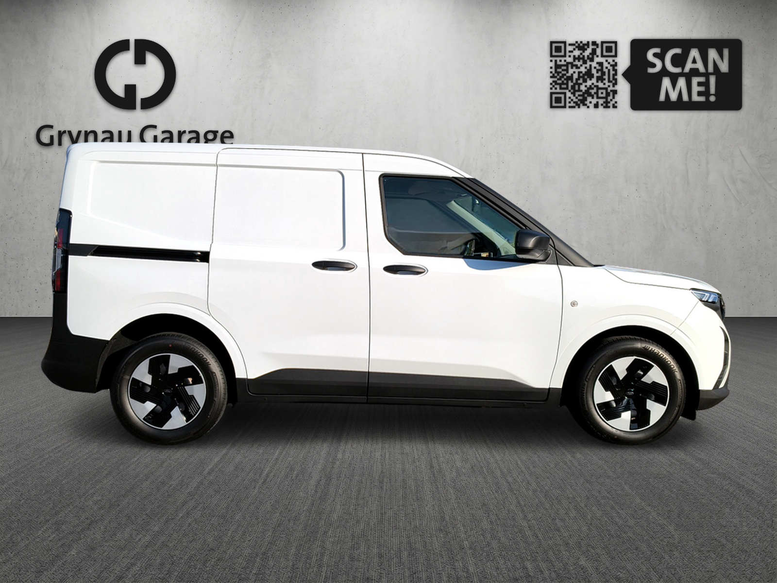 FORD E-Transit Courier Van Trend-image-3