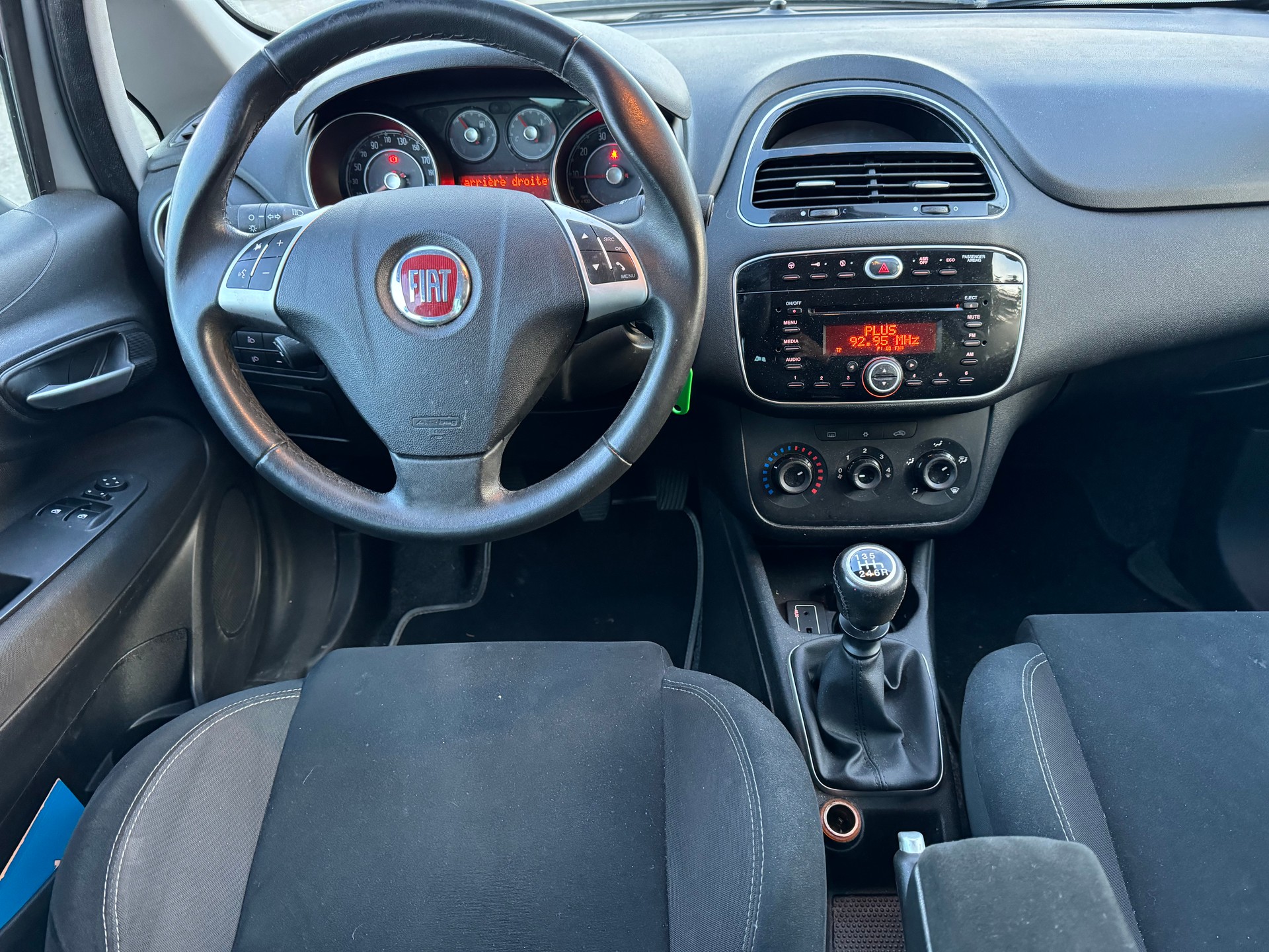 FIAT Punto 0.9 Twinair MYSTYLE-image-5