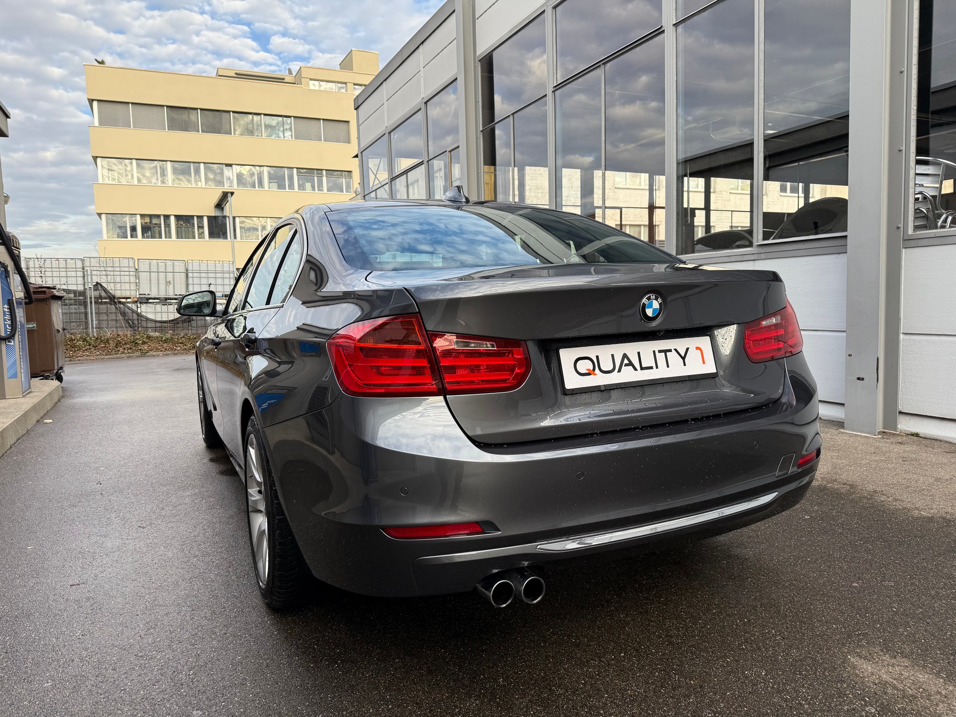 BMW 328i Luxury Line Steptronic *CH Fahrzeug *Frisch ab MFK *Automat *Rückfahrkamera *Lederausstattung *Tempomat *Head-Up Display-image-7