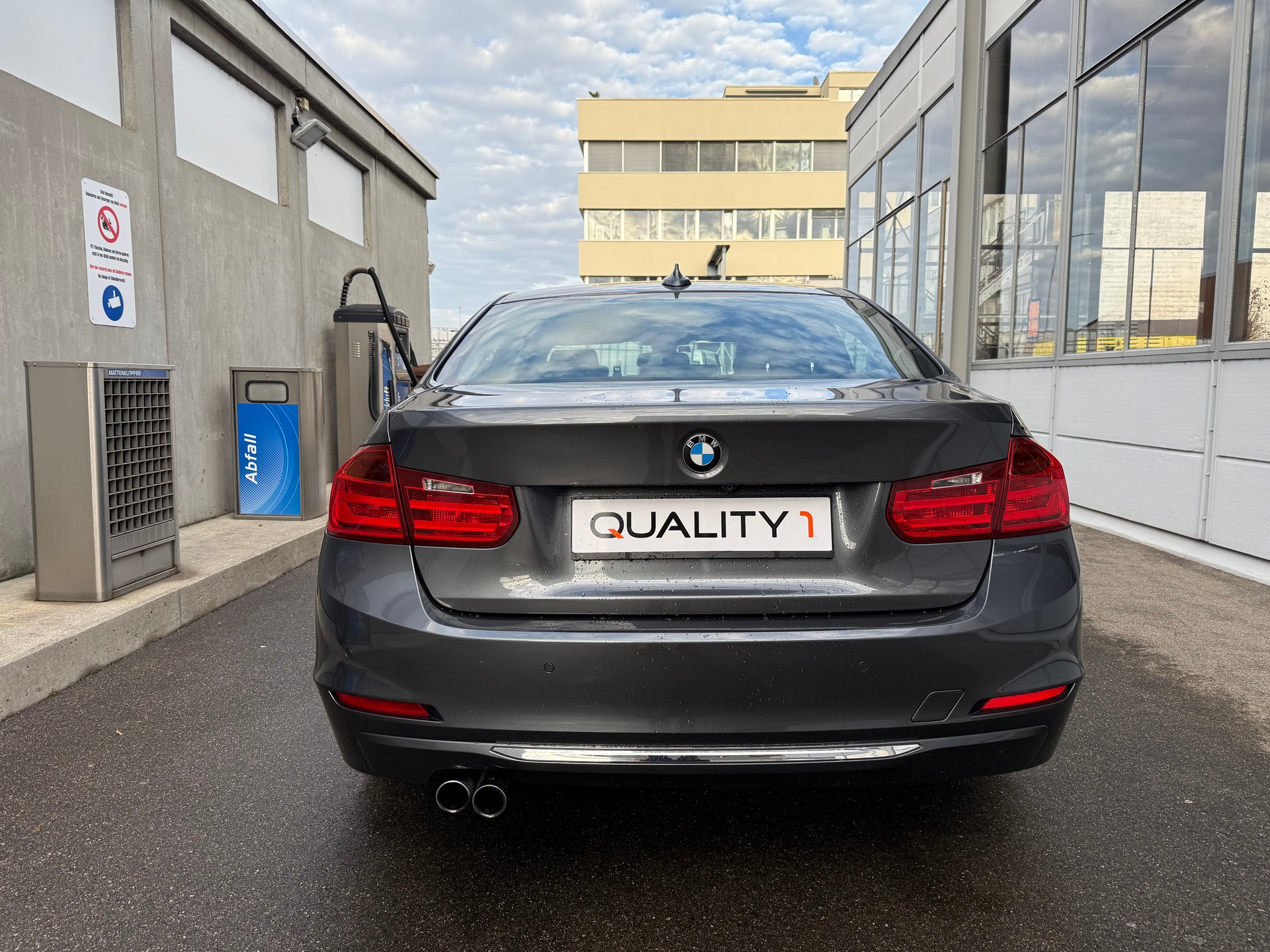 BMW 328i Luxury Line Steptronic *CH Fahrzeug *Frisch ab MFK *Automat *Rückfahrkamera *Lederausstattung *Tempomat *Head-Up Display-image-5