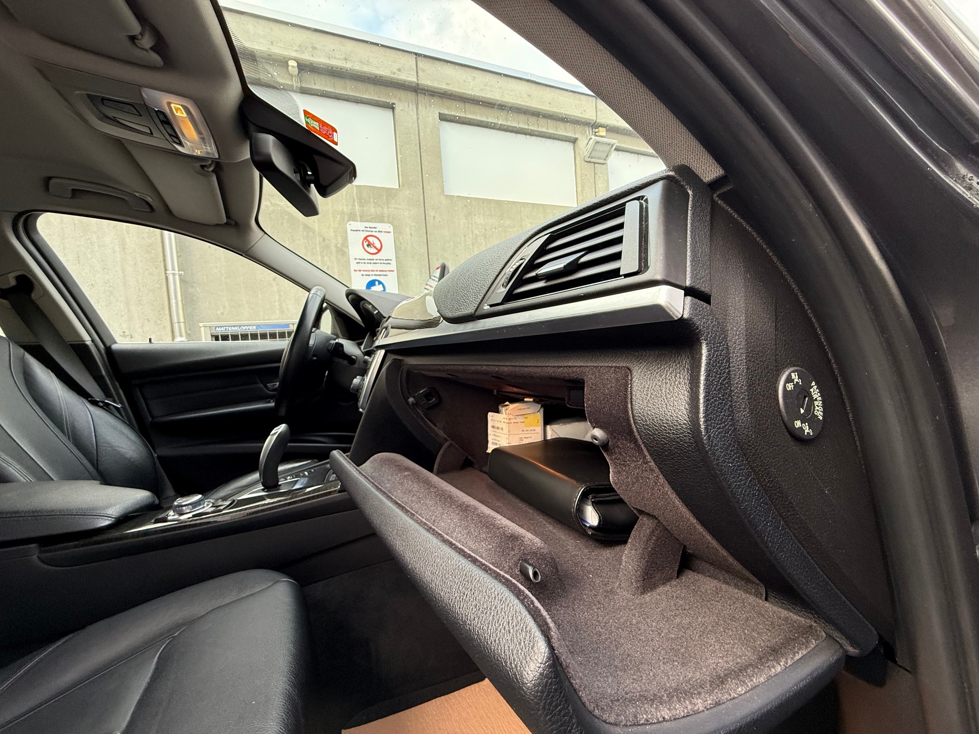 BMW 328i Luxury Line Steptronic *CH Fahrzeug *Frisch ab MFK *Automat *Rückfahrkamera *Lederausstattung *Tempomat *Head-Up Display-image-15