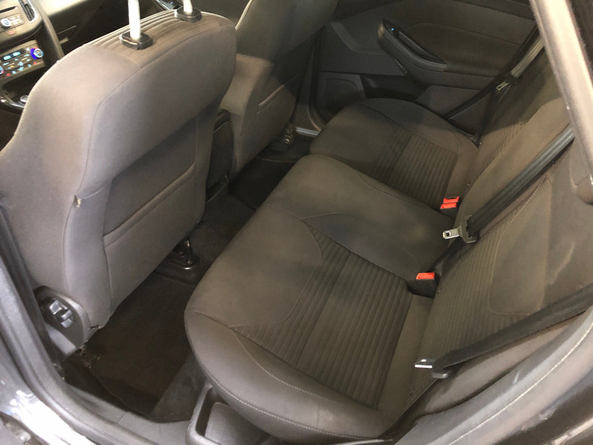 FORD Focus 1.5 TDCi ECOnetic Business-image-18