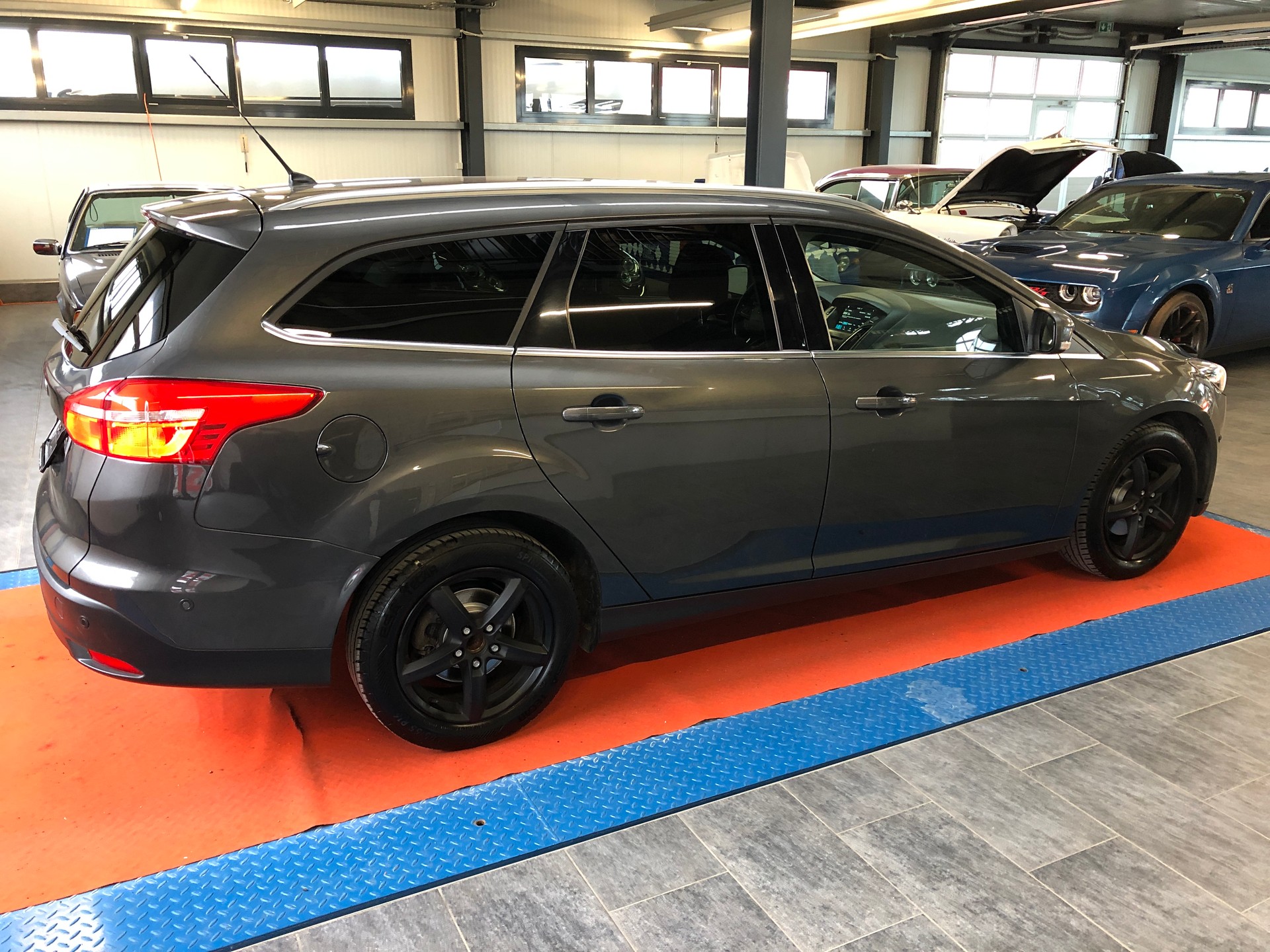 FORD Focus 1.5 TDCi ECOnetic Business-image-1