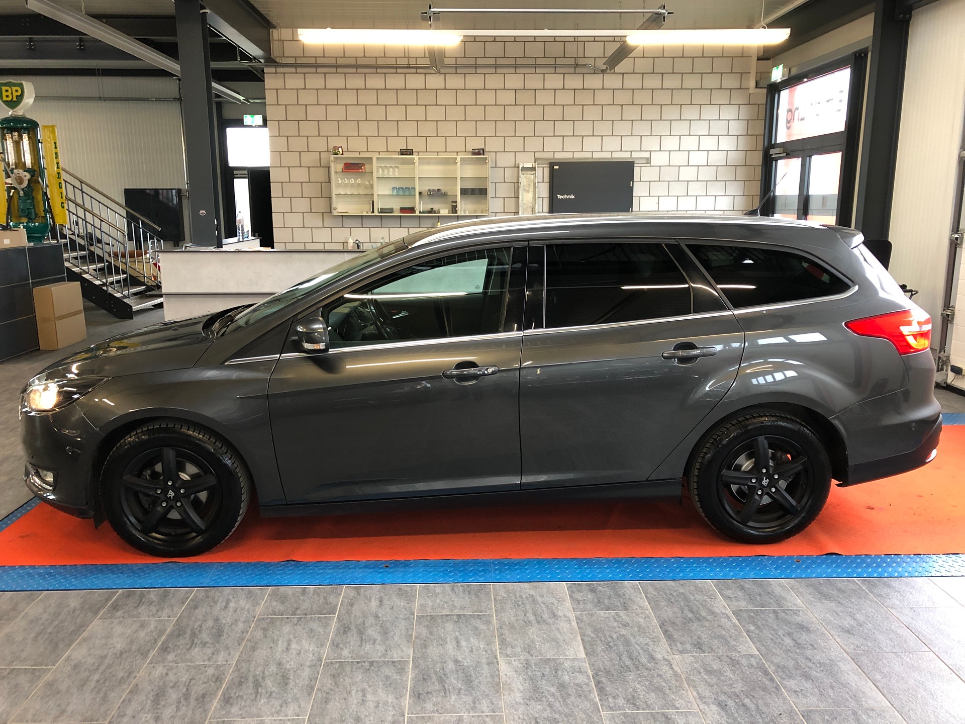FORD Focus 1.5 TDCi ECOnetic Business-image-7