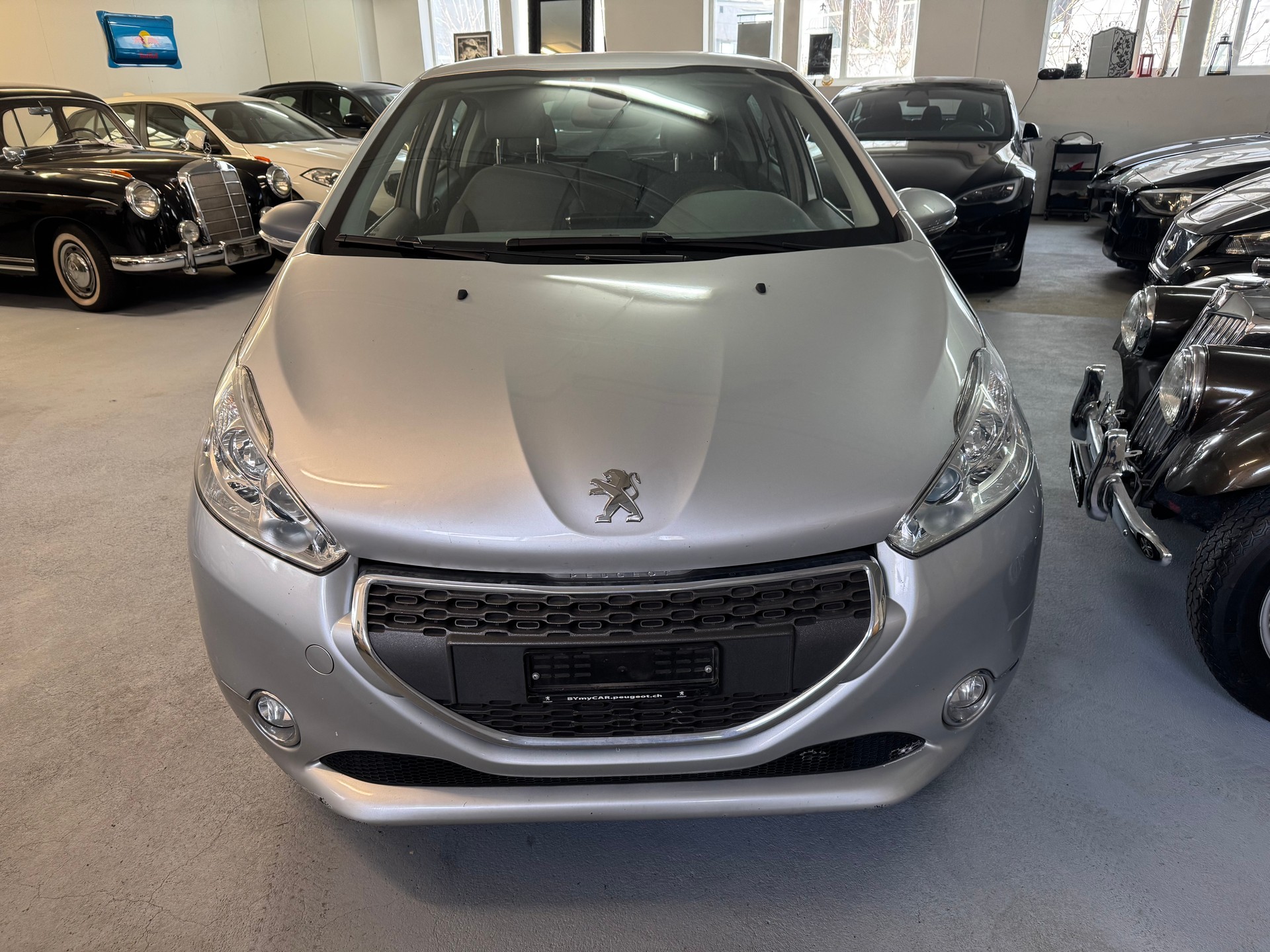 PEUGEOT 208 1.6 VTI Allure Automatik-image-0