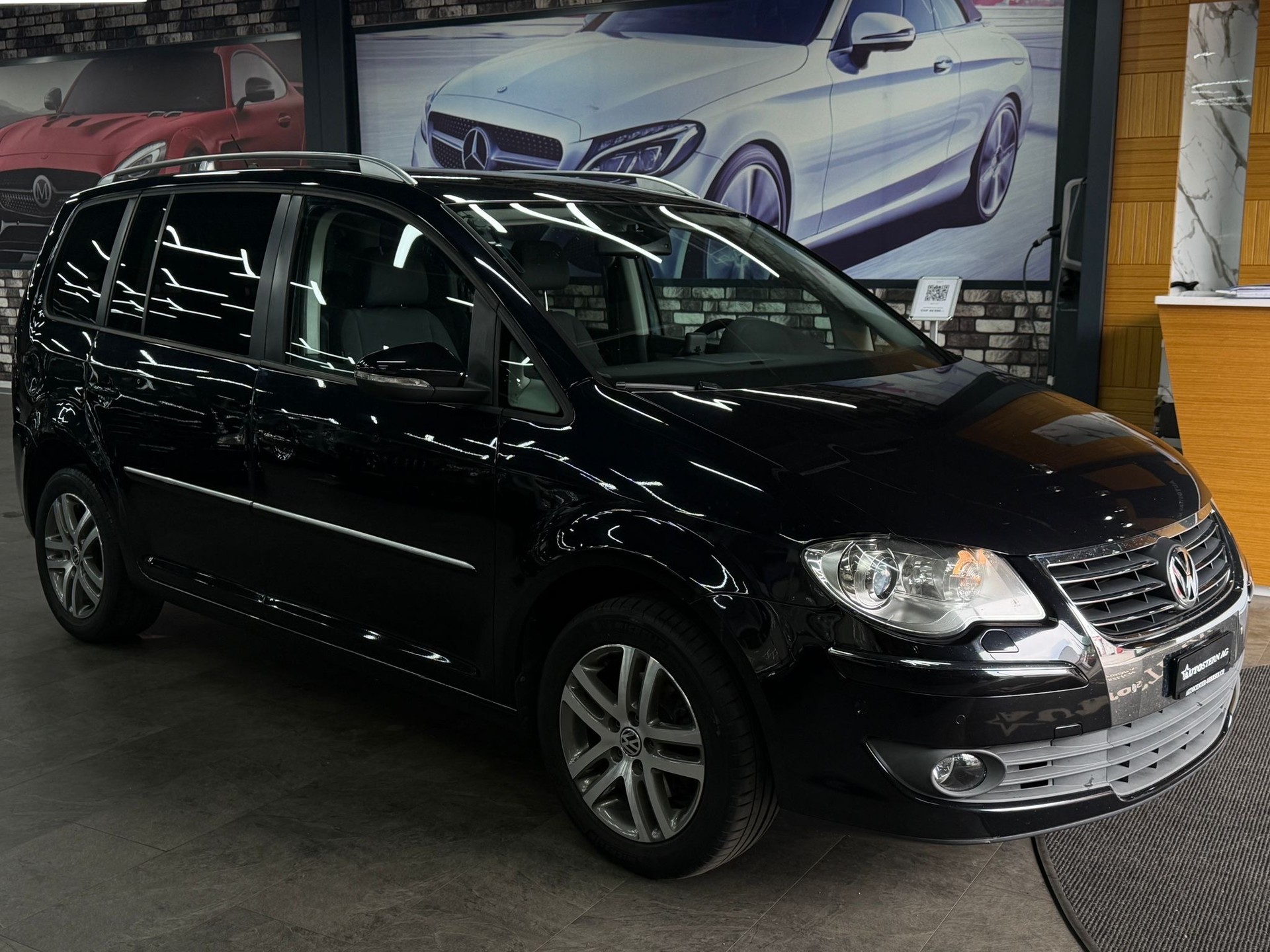 VW Touran 1.4 TSI Highline DSG-image-1