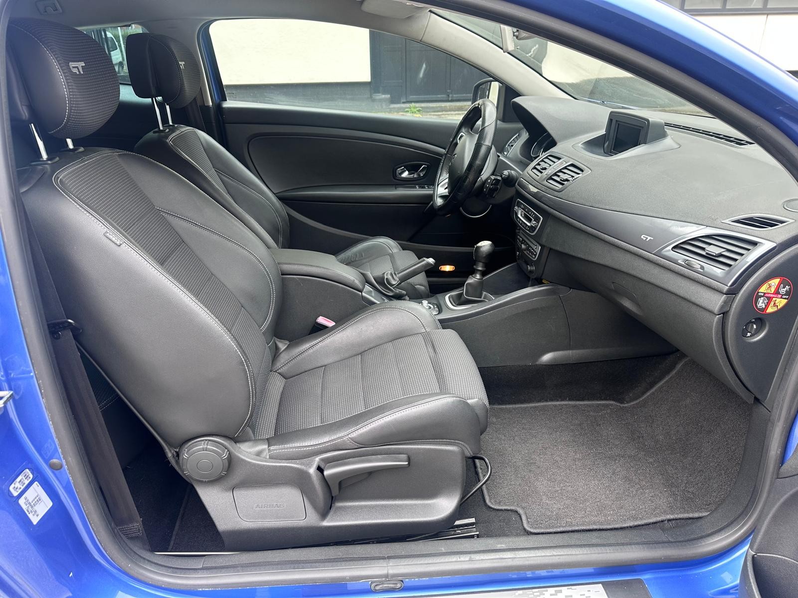 RENAULT Mégane Coupé 2.0 16V Turbo GT-image-11