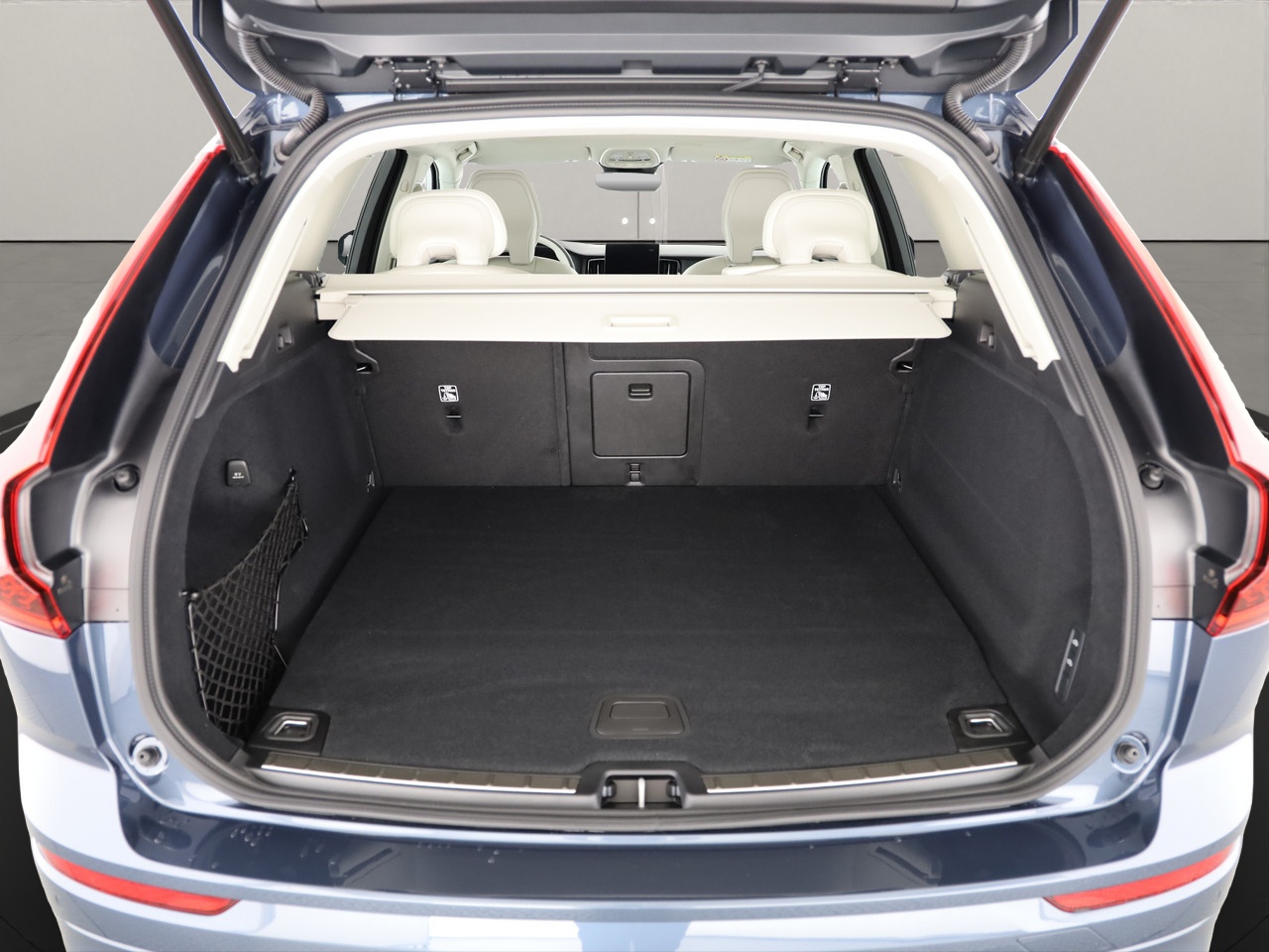 VOLVO XC60 2.0 T6 TE Ultra Bright eAWD .-image-3
