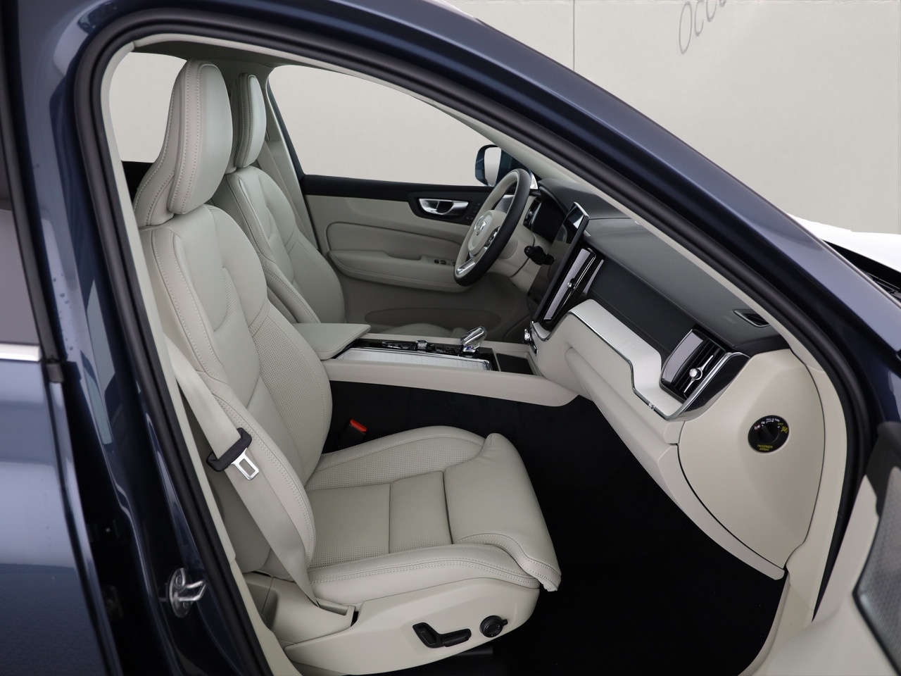 VOLVO XC60 2.0 T6 TE Ultra Bright eAWD .-image-6
