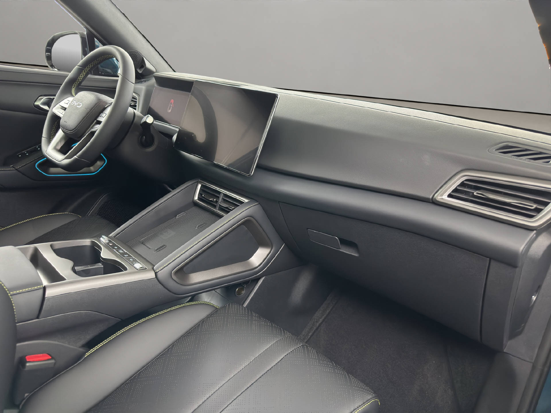 BYD Atto 2 DM-i Boost 212 PS-image-10