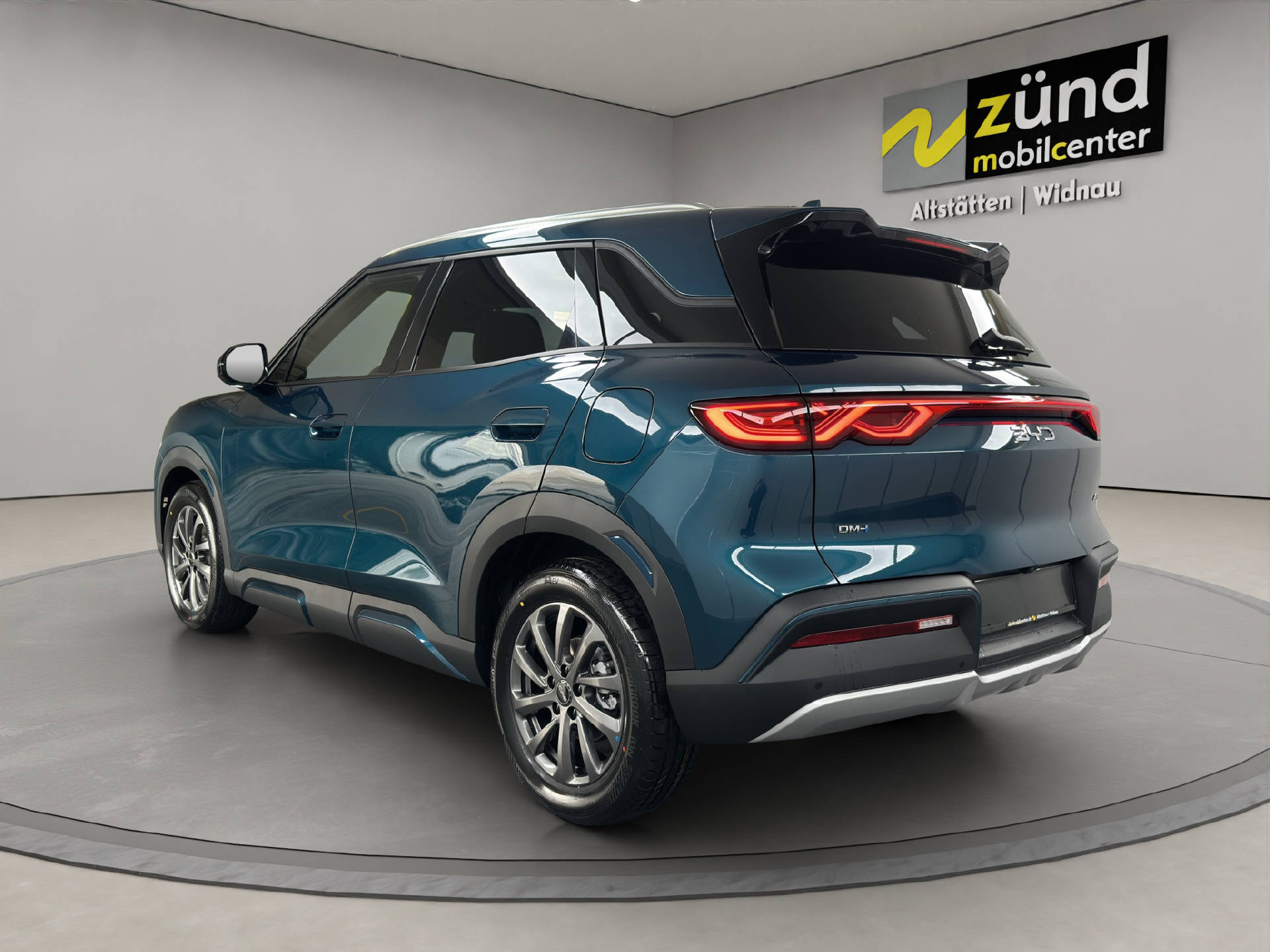 BYD Atto 2 DM-i Boost 212 PS-image-2