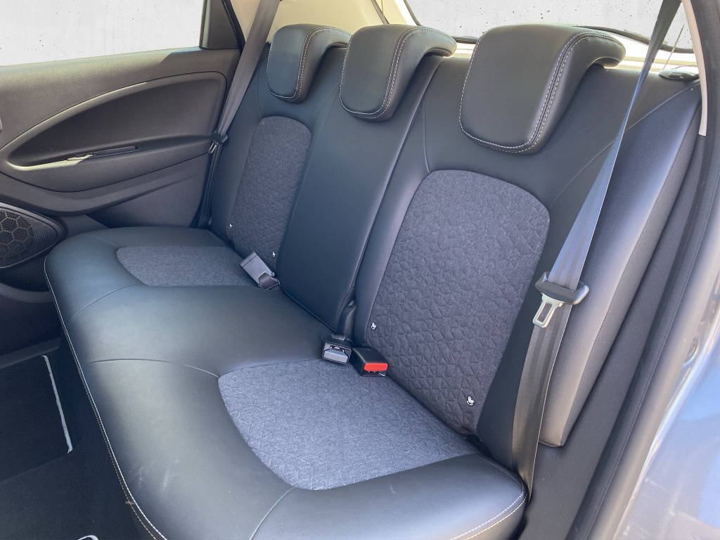 RENAULT Zoe E-Tech electric iconic R135-image-12