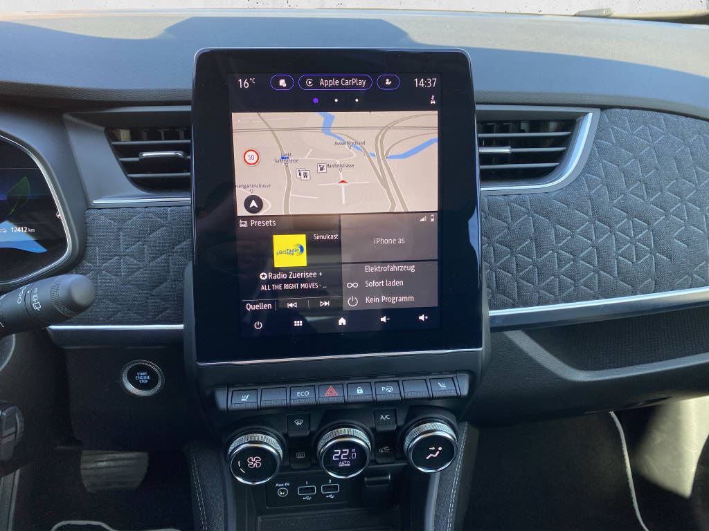 RENAULT Zoe E-Tech electric iconic R135-image-8