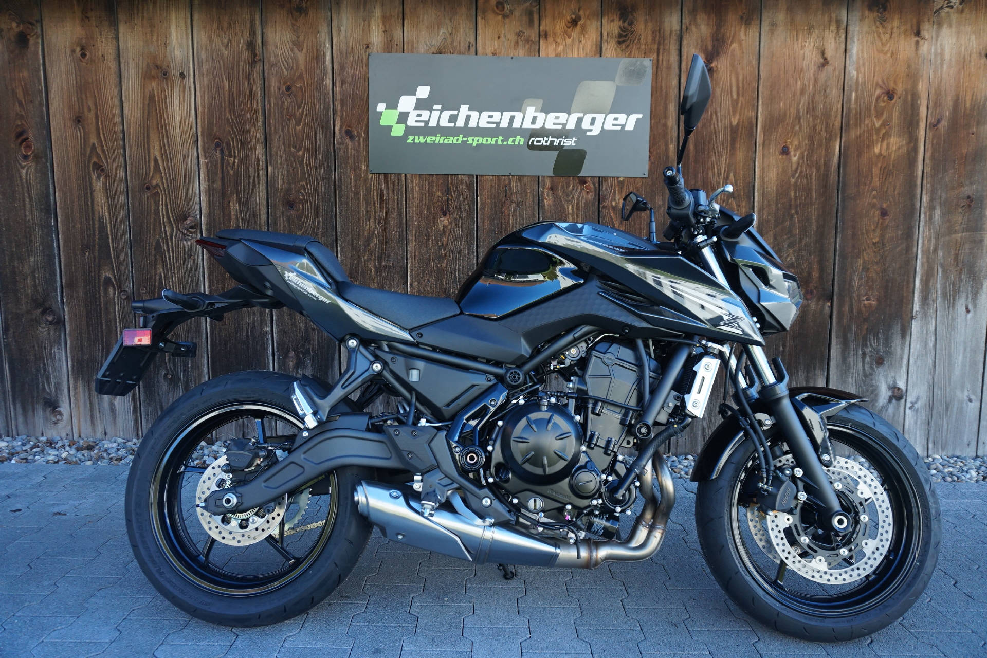 KAWASAKI Z650 S ABS (35kW/50kW) MY26-showroom-element-2