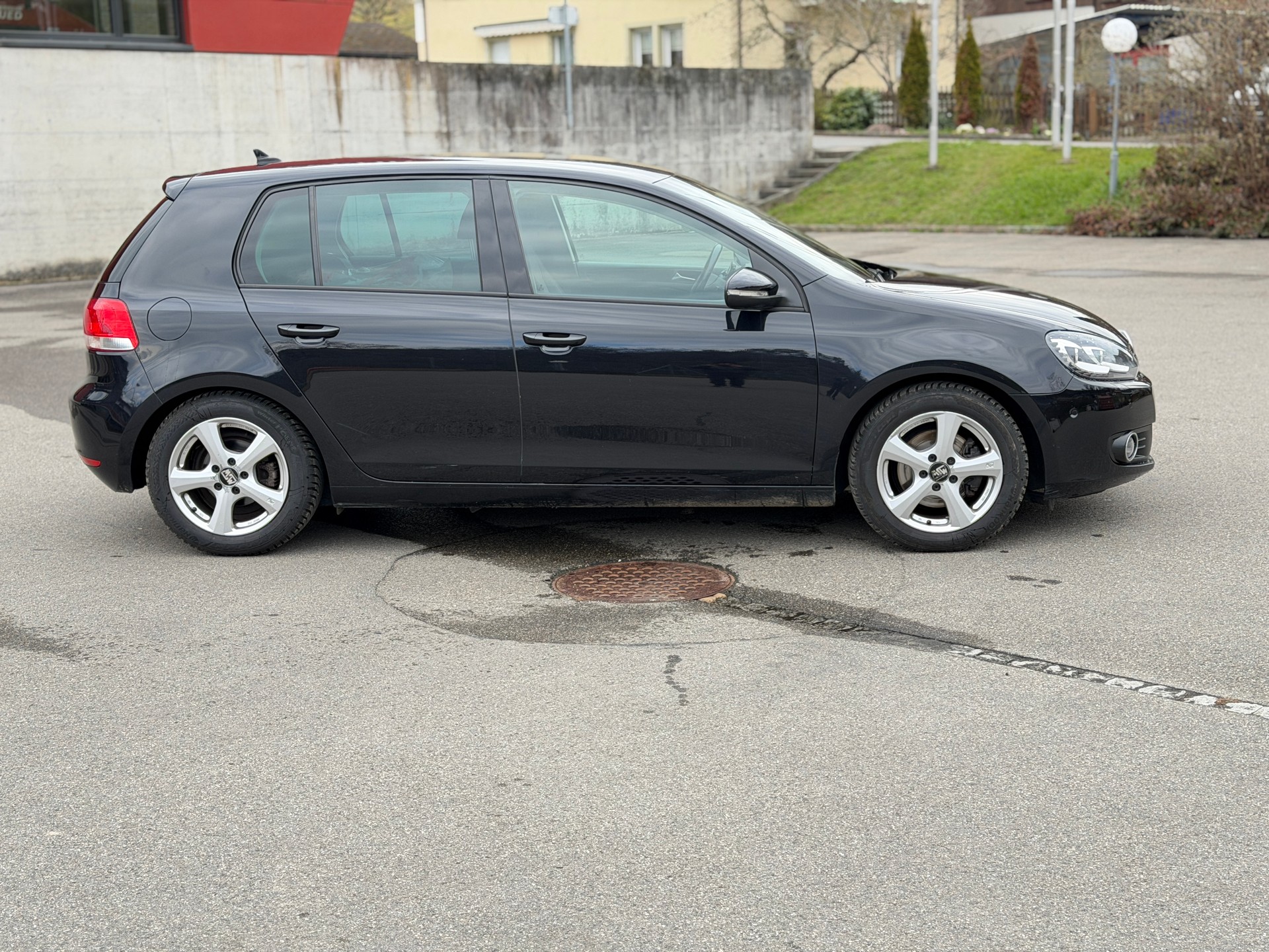 VW Golf 1.4 TSI Team Navigation Kamera 8 Fach Super Zustand-image-4