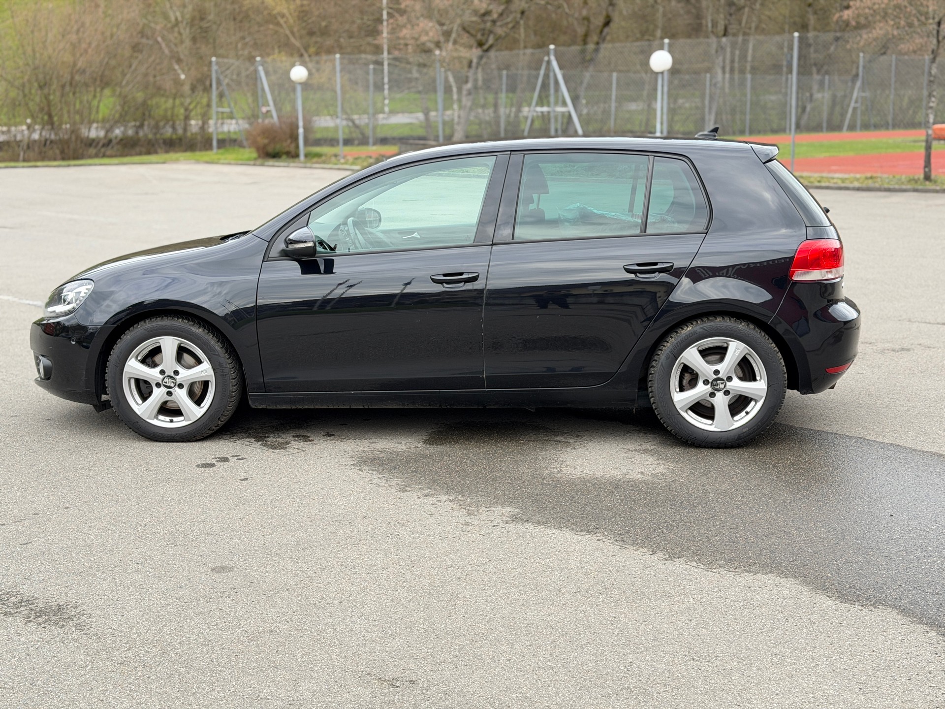 VW Golf 1.4 TSI Team Navigation Kamera 8 Fach Super Zustand-image-5