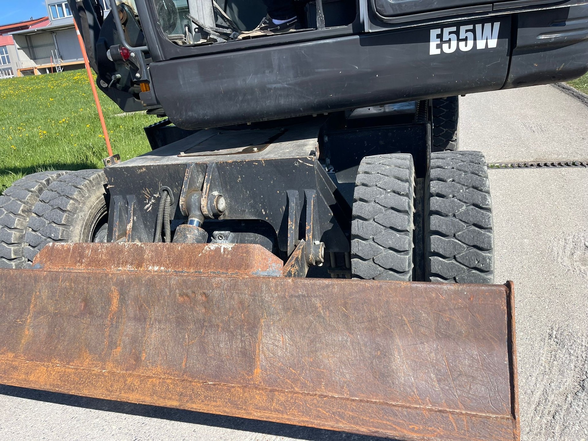 MERCEDES-BENZ Bobcat E55W-image-5