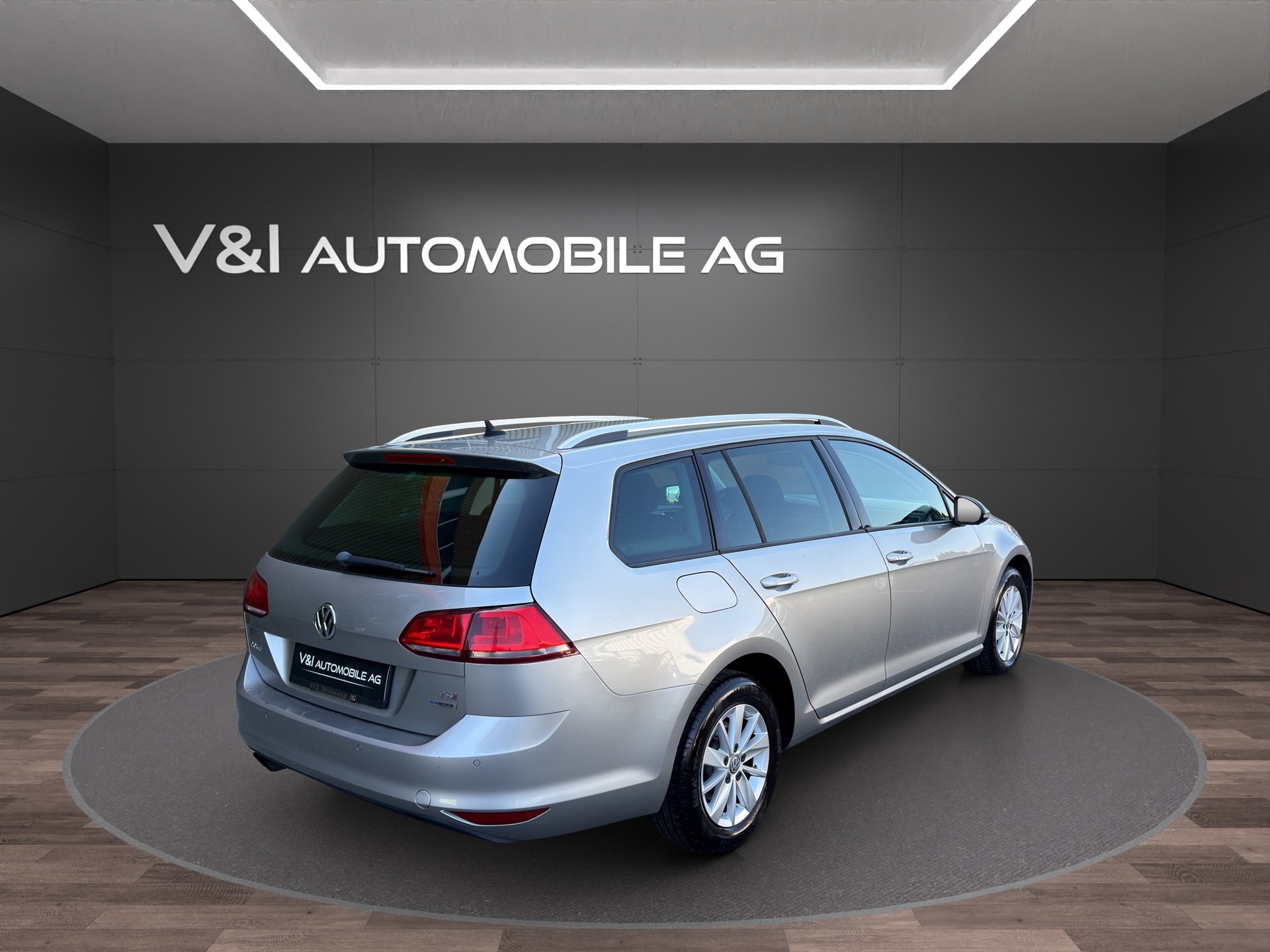 VW Golf Variant 1.4 TSI Comfortline DSG-image-4