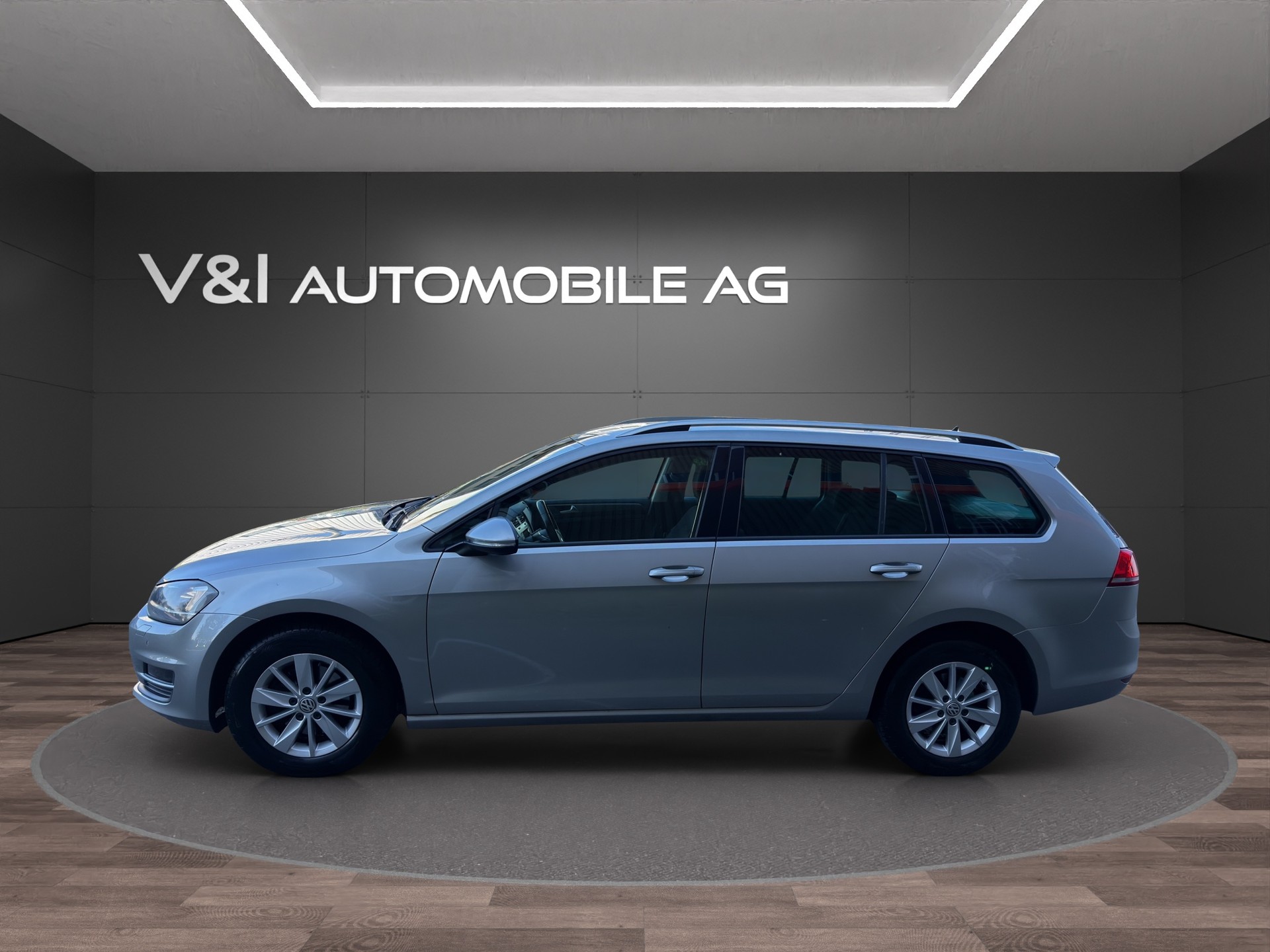 VW Golf Variant 1.4 TSI Comfortline DSG-image-6