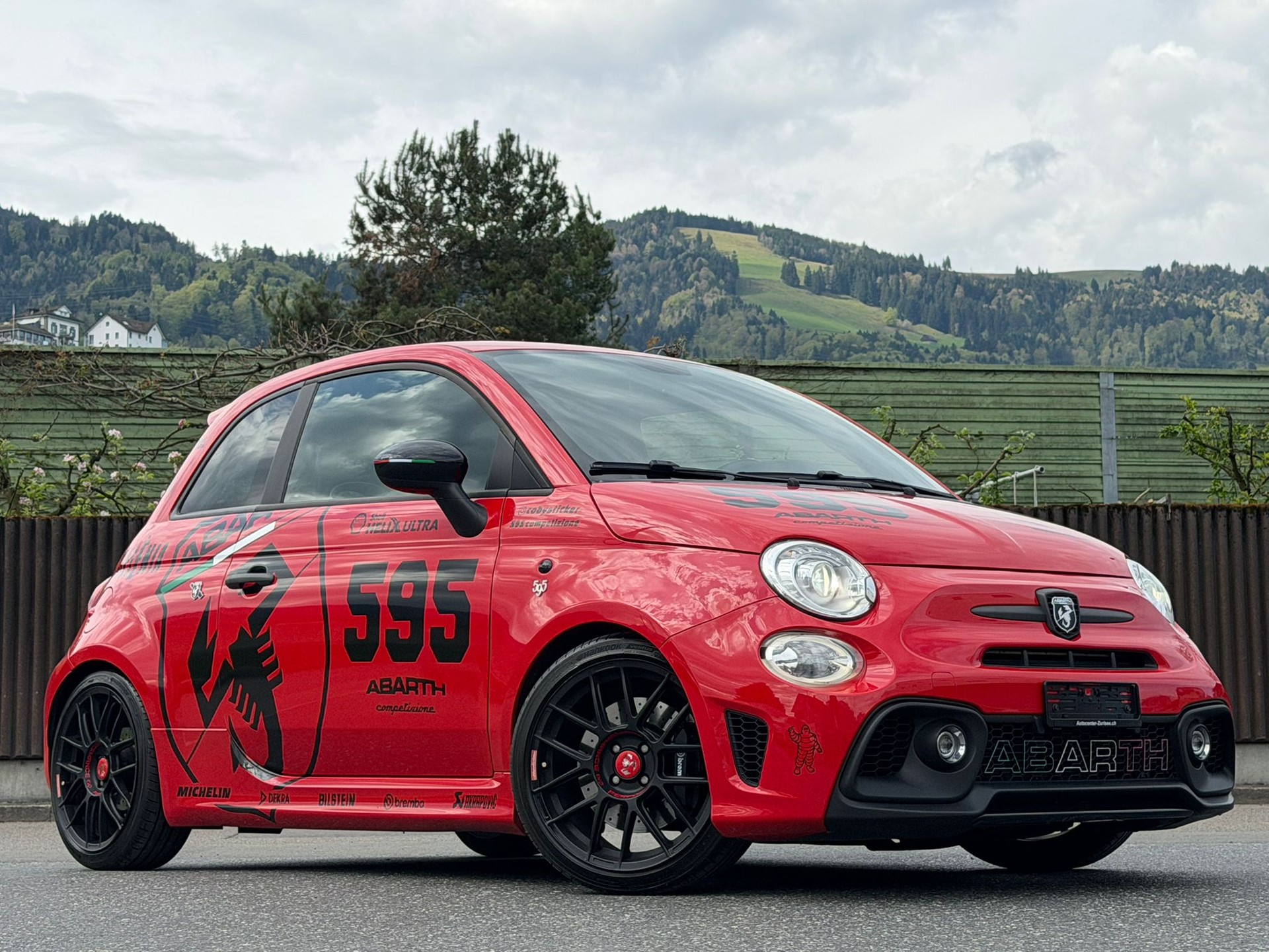 FIAT 595 1.4 16V Turbo Abarth Competition Red&Black Selenia Edition (3of3)-image-2