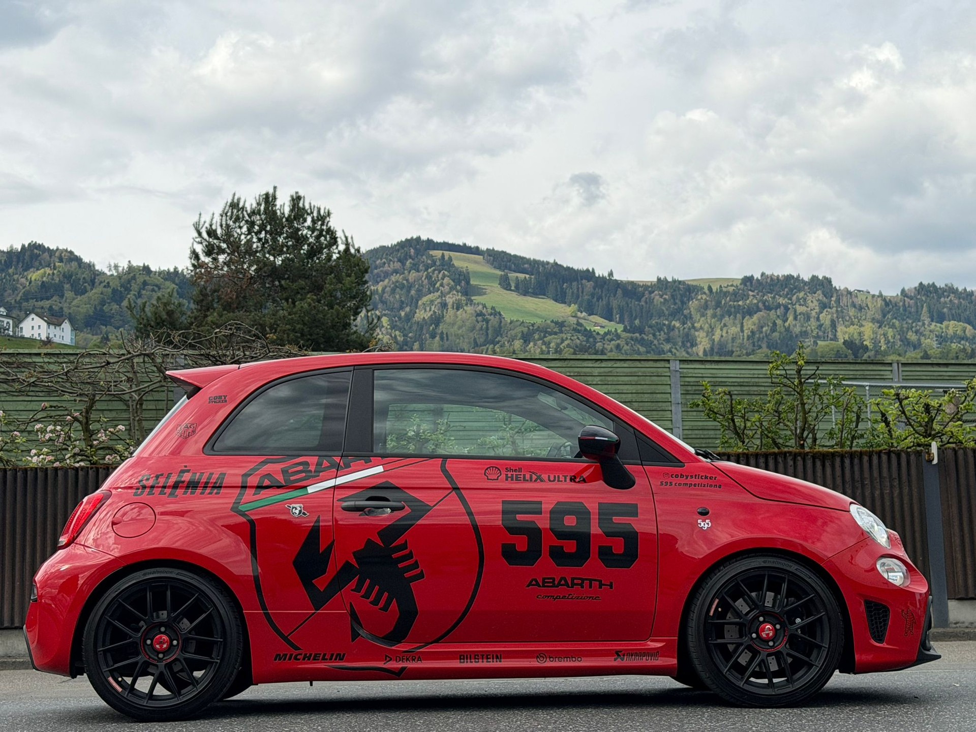 FIAT 595 1.4 16V Turbo Abarth Competition Red&Black Selenia Edition (3of3)-image-4