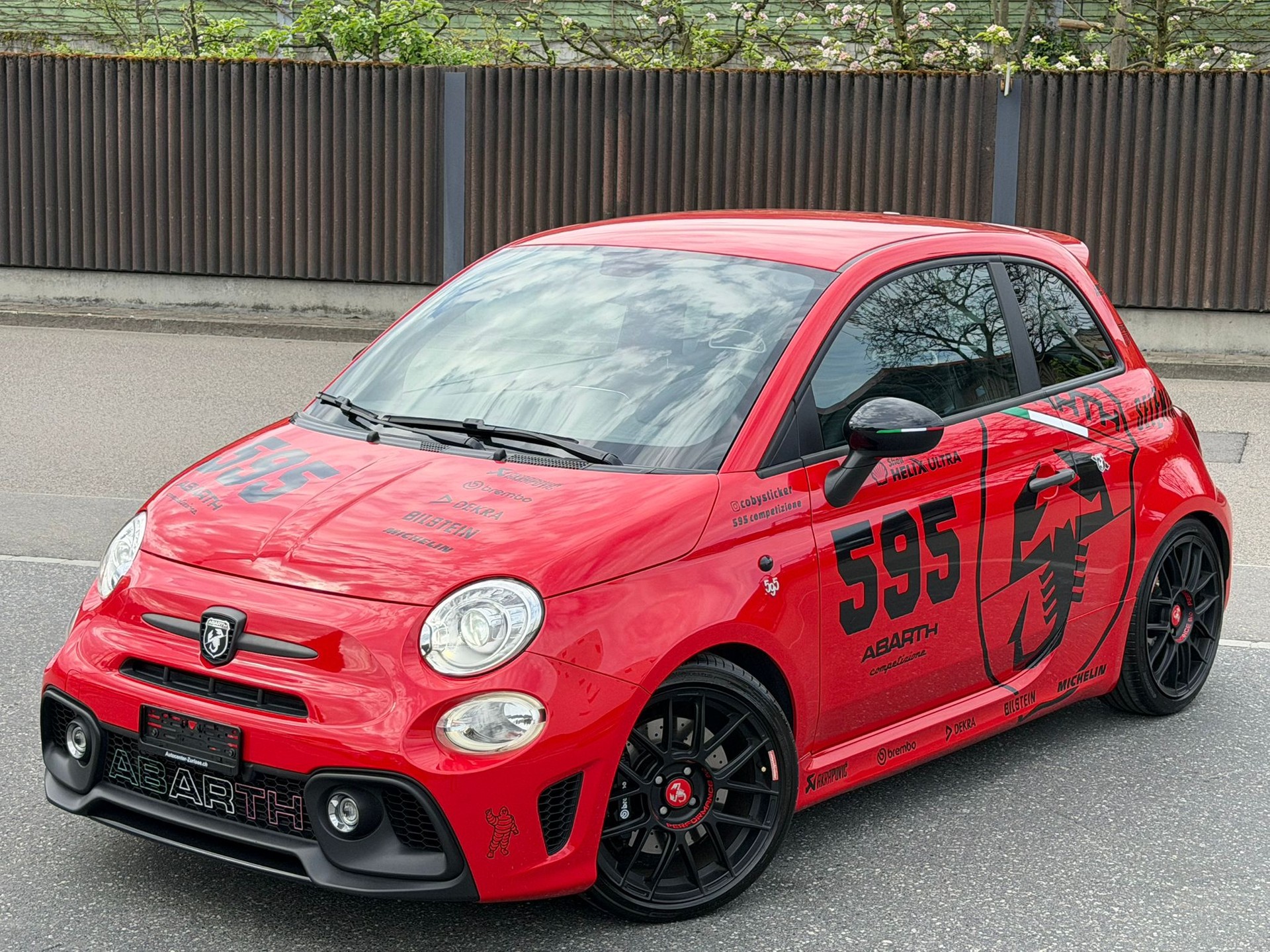 FIAT 595 1.4 16V Turbo Abarth Competition Red&Black Selenia Edition (3of3)-image-1