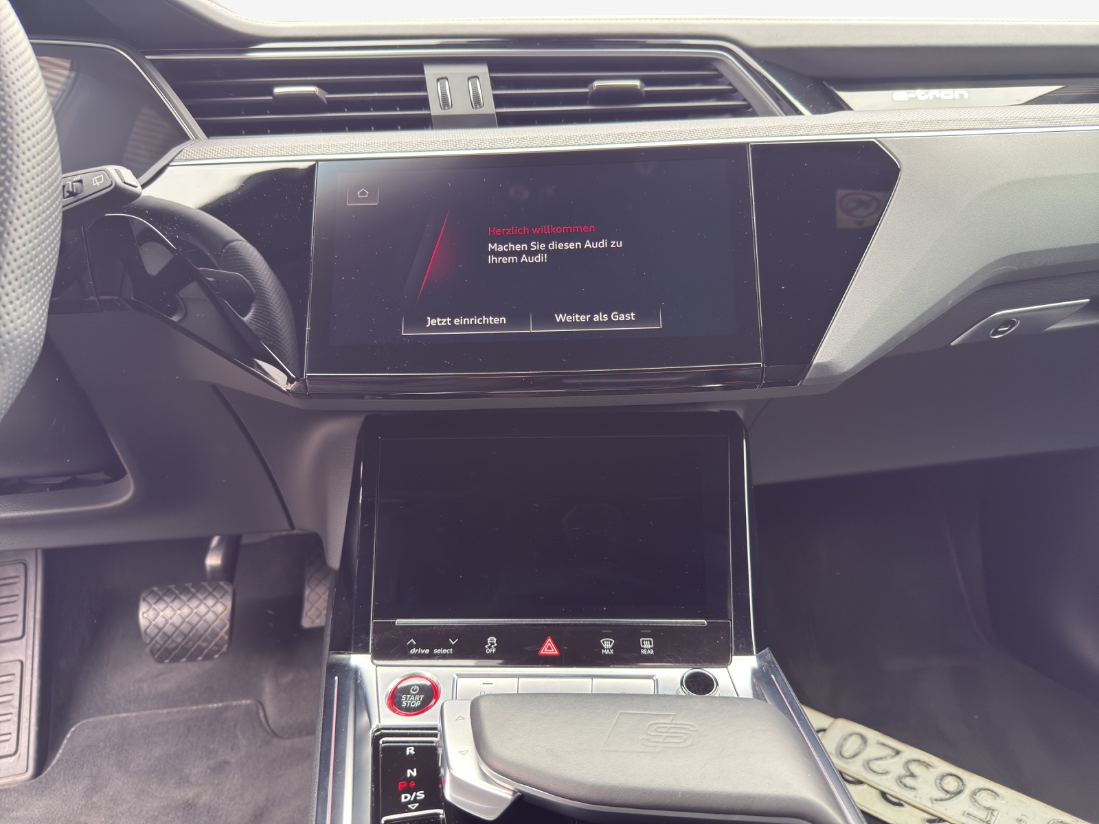 AUDI e-tron S quattro-image-11