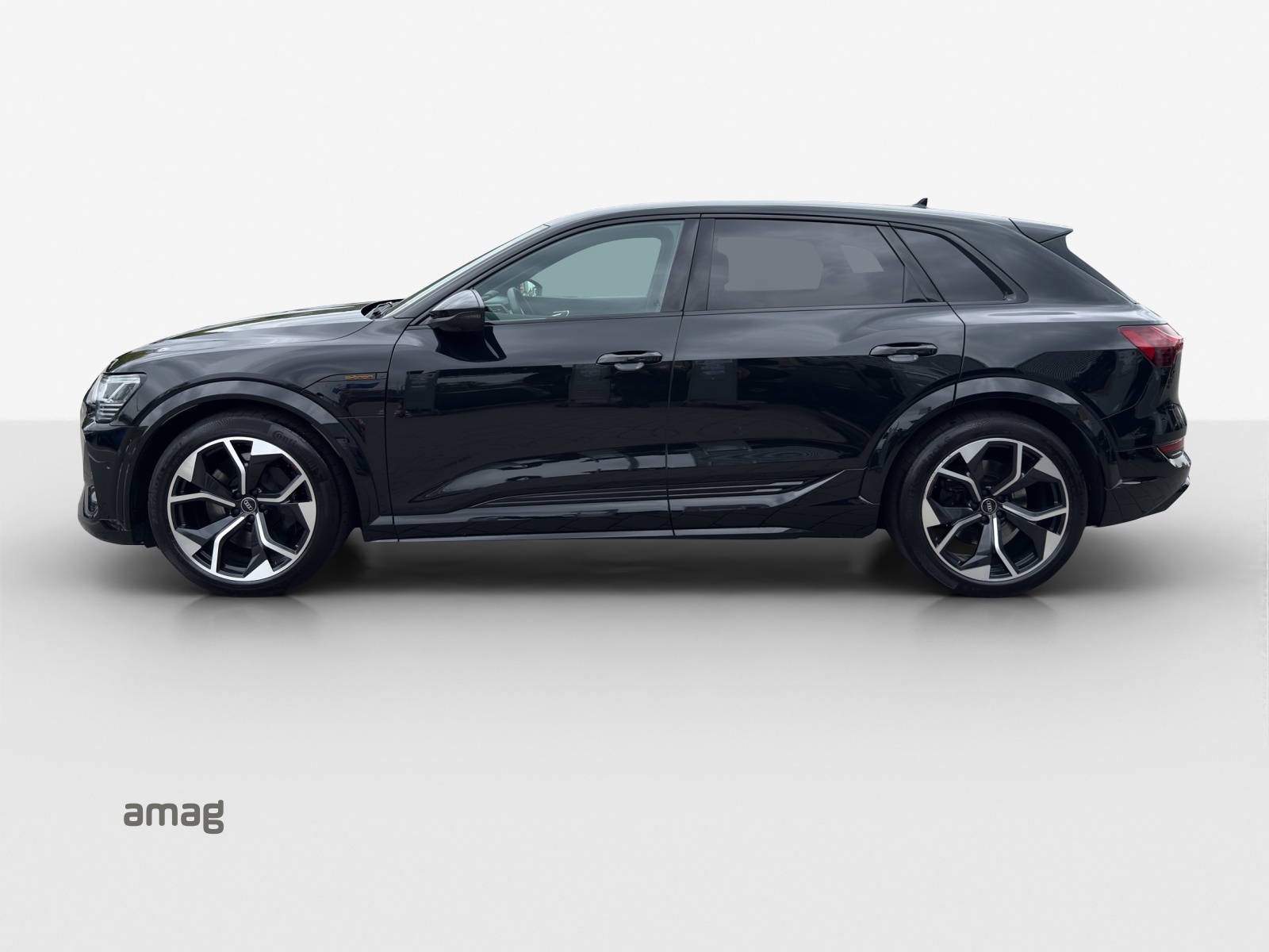 AUDI e-tron S quattro-image-1