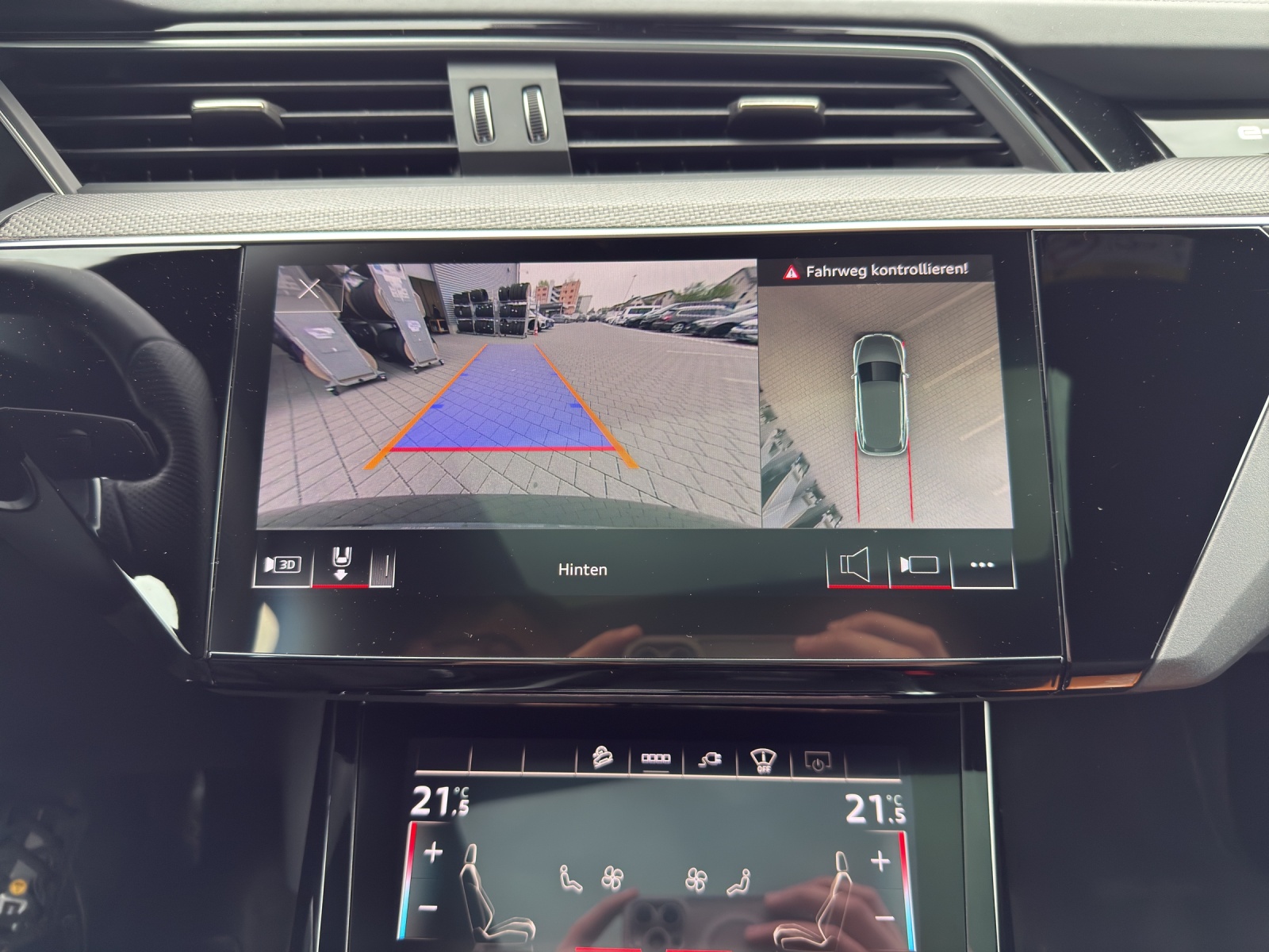 AUDI e-tron S quattro-image-15