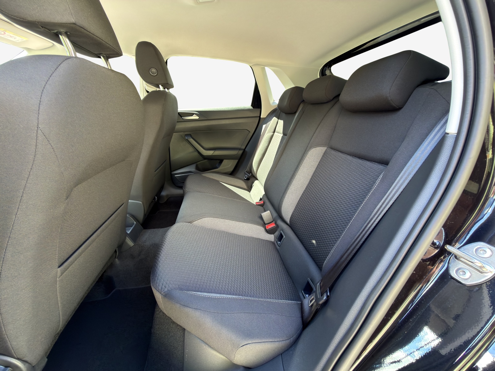 VW Polo 1.0 TSI Basis-image-11