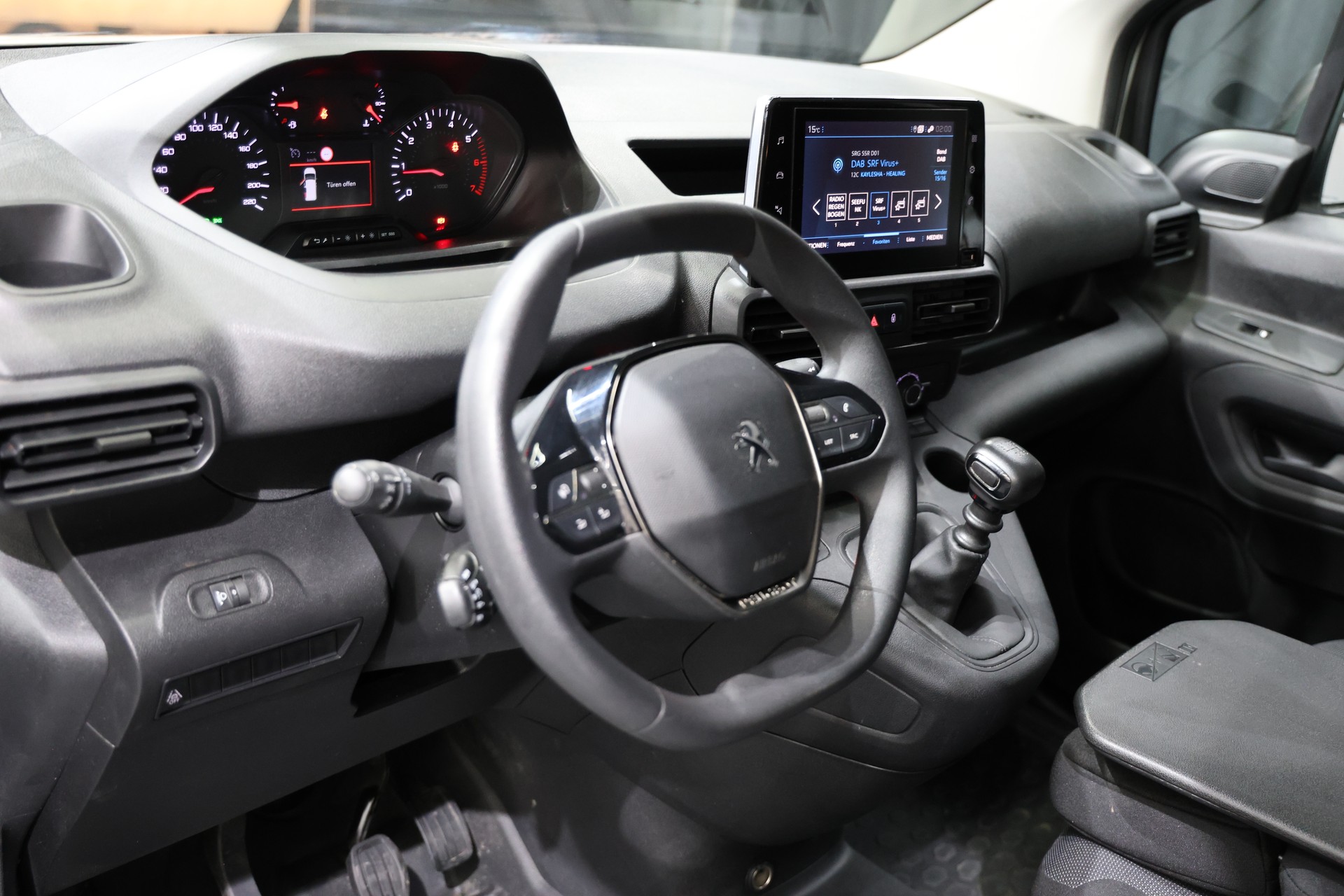 PEUGEOT Partner 1.5 Blue HDi s/s Premium Long 1000kg-image-18