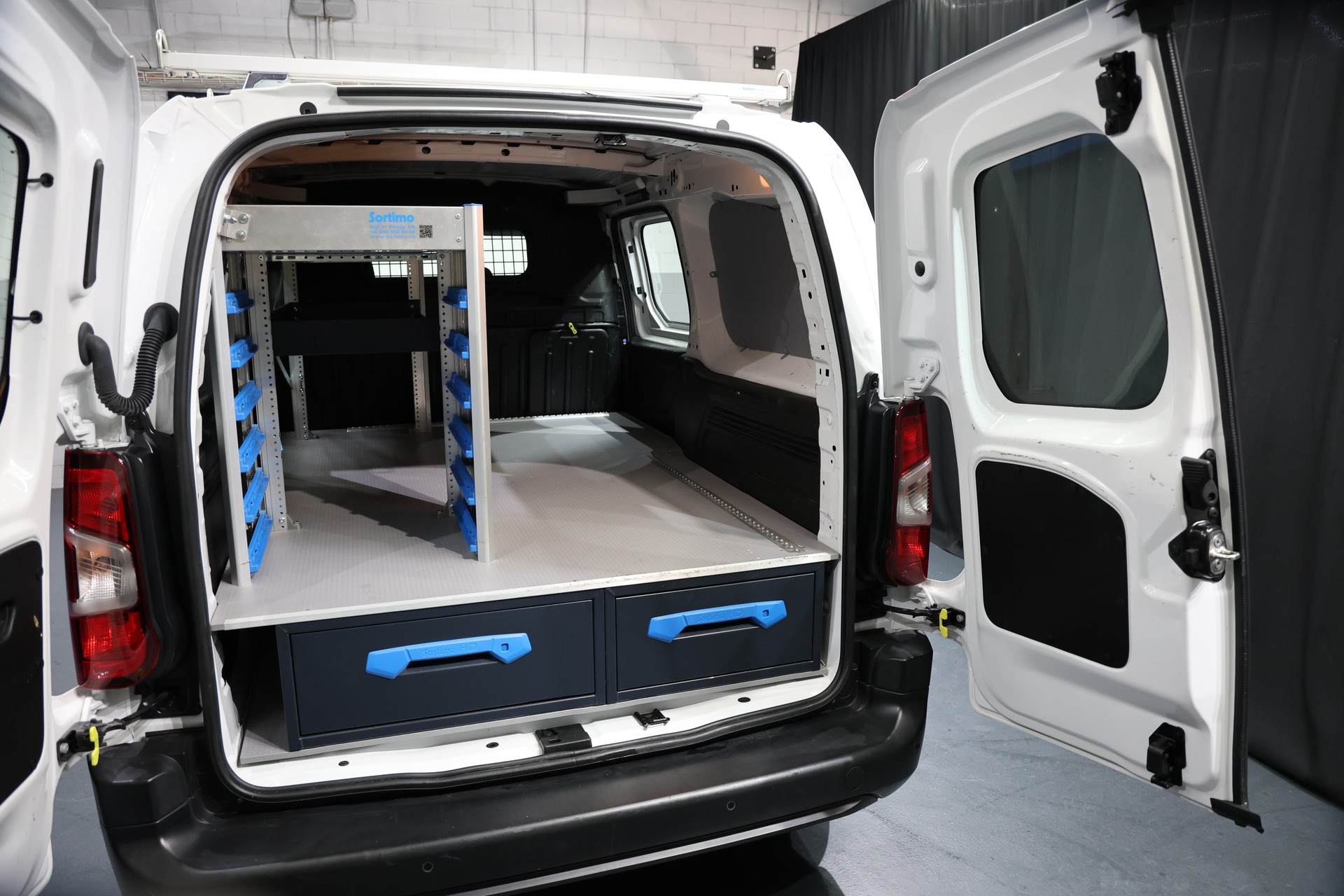 PEUGEOT Partner 1.5 Blue HDi s/s Premium Long 1000kg-image-6
