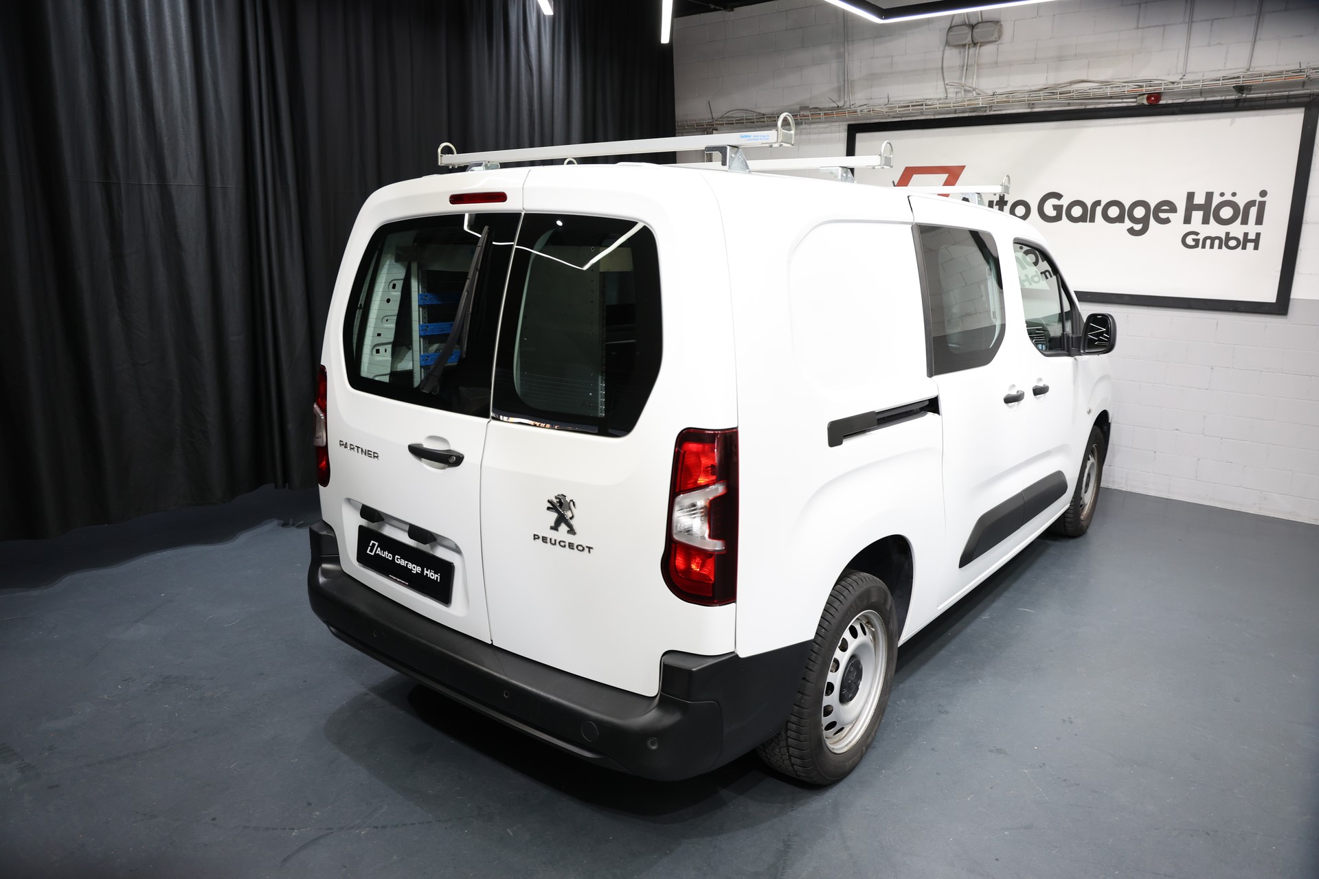PEUGEOT Partner 1.5 Blue HDi s/s Premium Long 1000kg-showroom-element-2