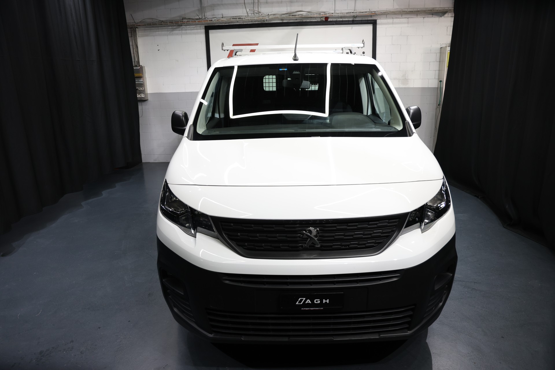 PEUGEOT Partner 1.5 Blue HDi s/s Premium Long 1000kg-image-11