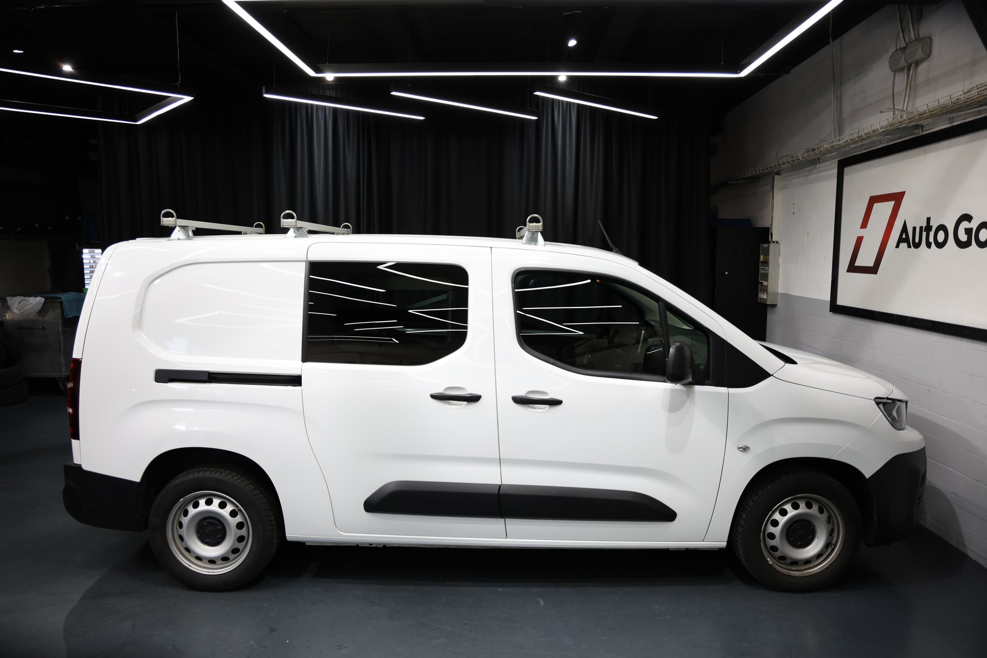 PEUGEOT Partner 1.5 Blue HDi s/s Premium Long 1000kg-showroom-element-1