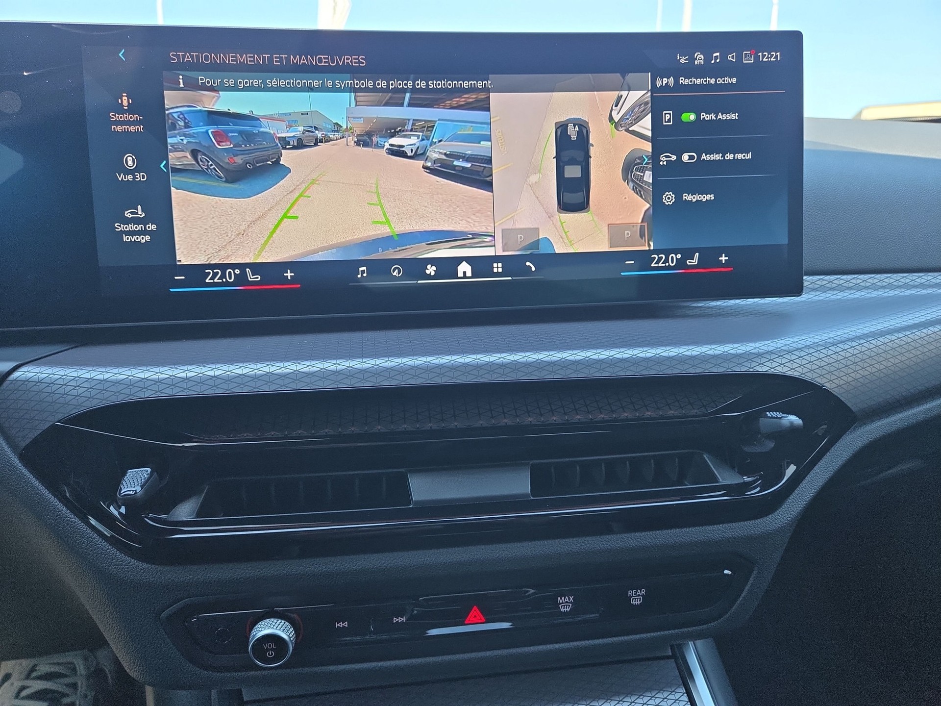 BMW 320d xDrive 48V Steptronic M Sport-image-15