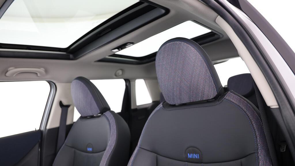 MINI Cooper 5 door S-image-17