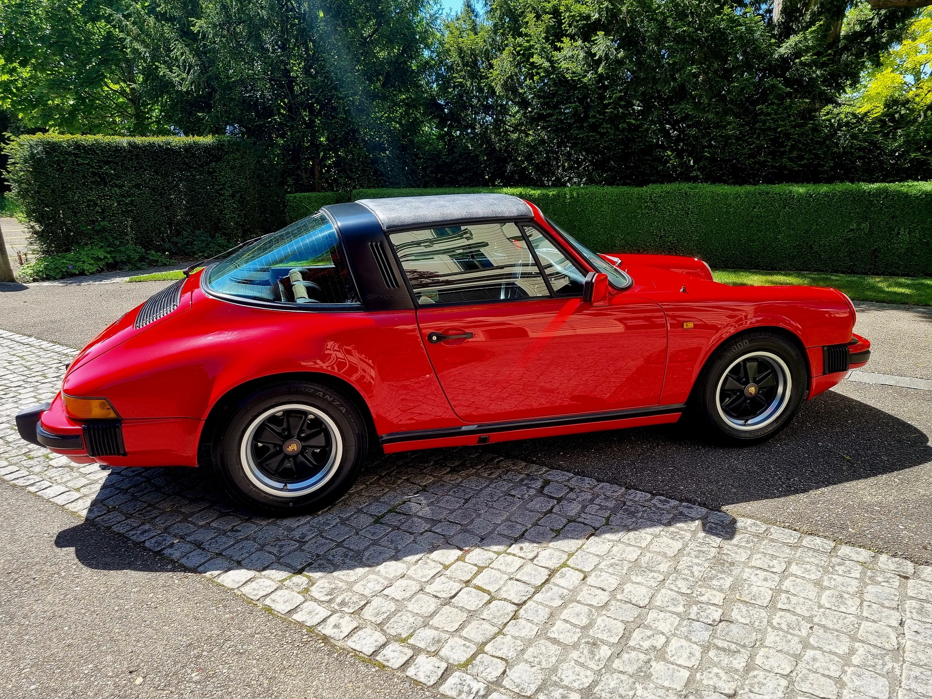 PORSCHE 911 3.2 Carrera Targa (Veteran)-image-4