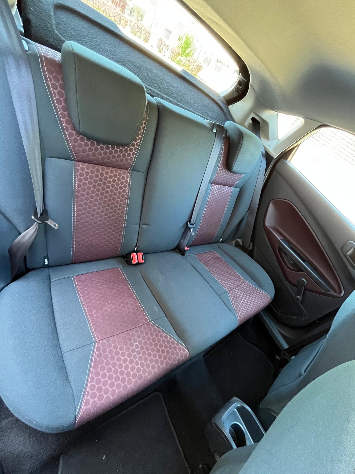 FORD Fiesta 1.4 16V Titanium-image-10