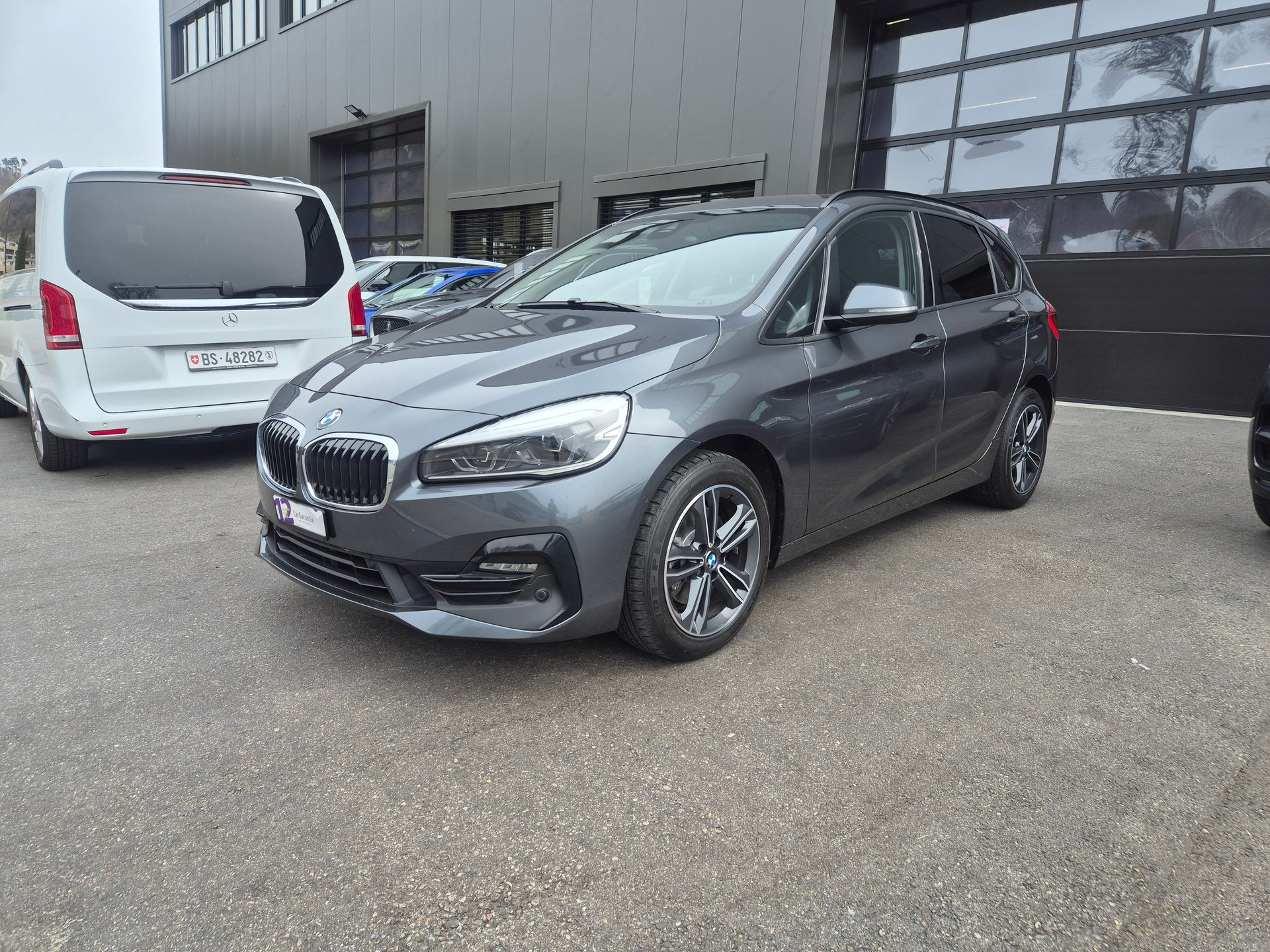 BMW 218d xDrive Active Tourer Steptronic-image-1