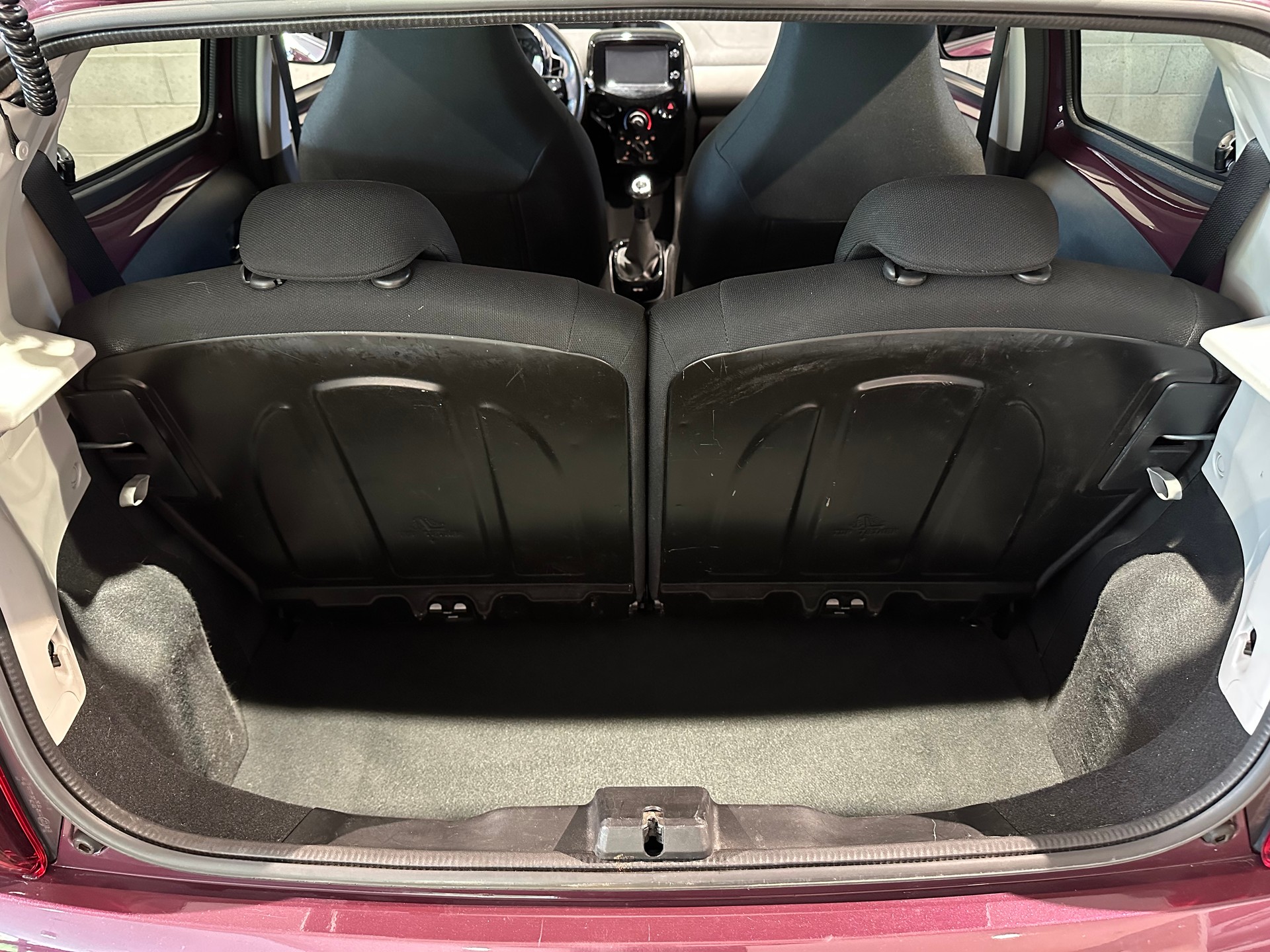 PEUGEOT 108 1.2 VTi Allure-image-13