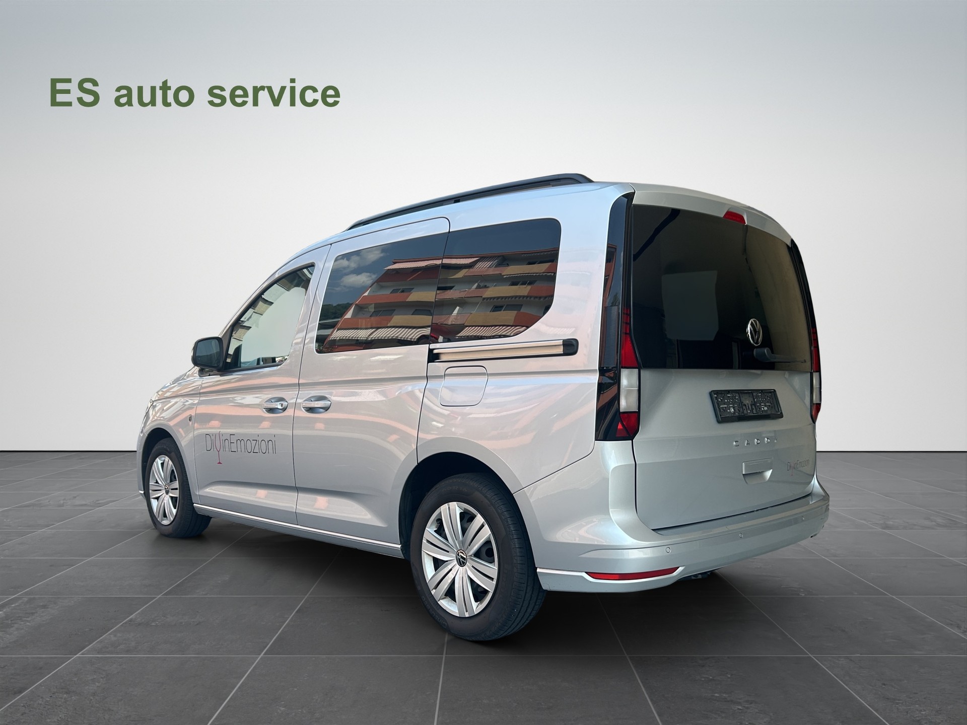 VW Caddy 2.0 TDI Liberty DSG-image-3