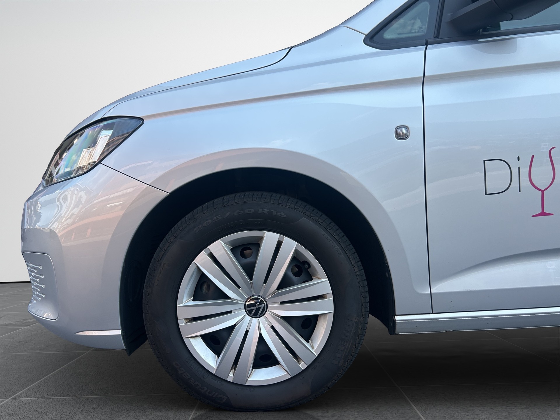 VW Caddy 2.0 TDI Liberty DSG-image-8