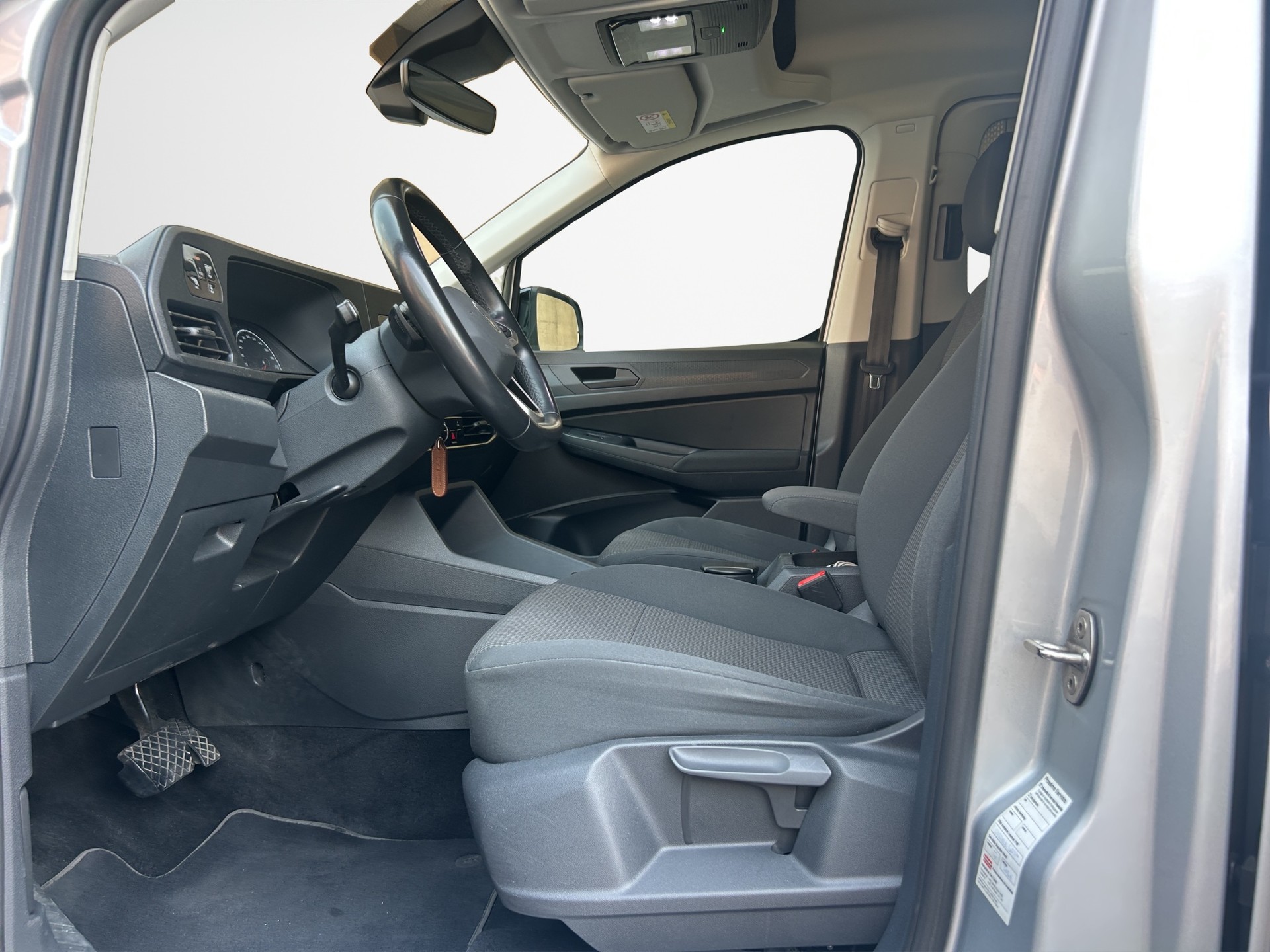 VW Caddy 2.0 TDI Liberty DSG-image-7