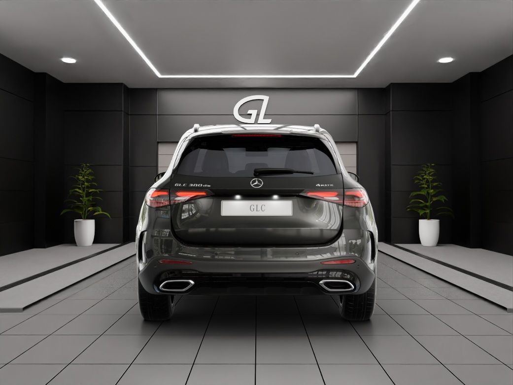 MERCEDES-BENZ GLC 300 de 4Matic EQ Star 9G-Tronic-image-4