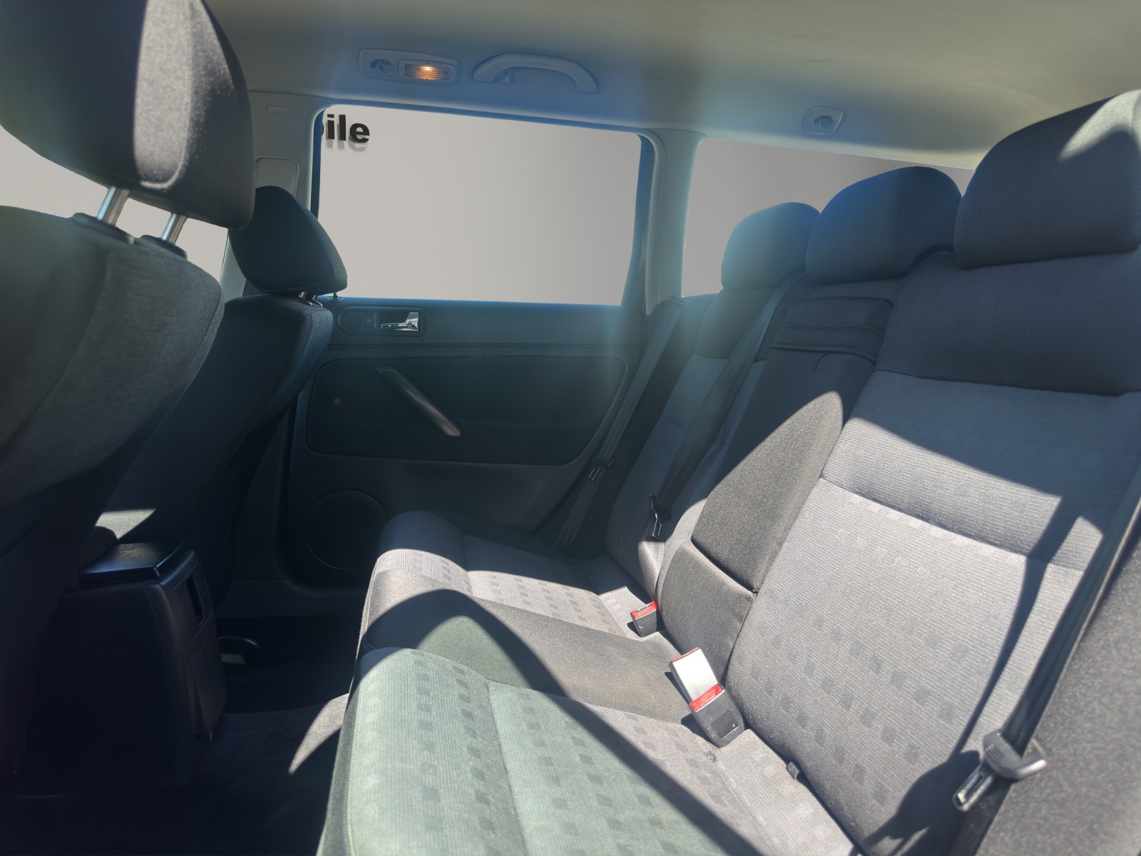 VW Passat Variant-image-9