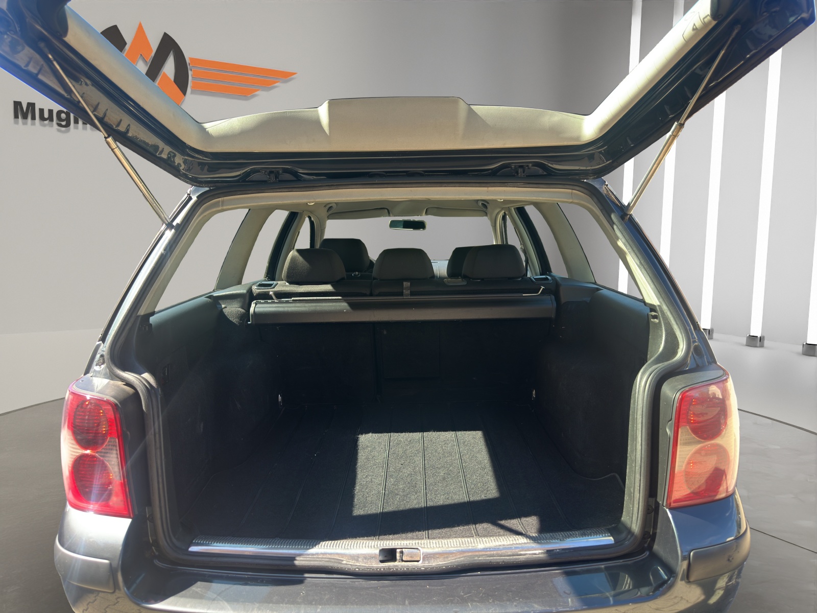 VW Passat Variant-image-12