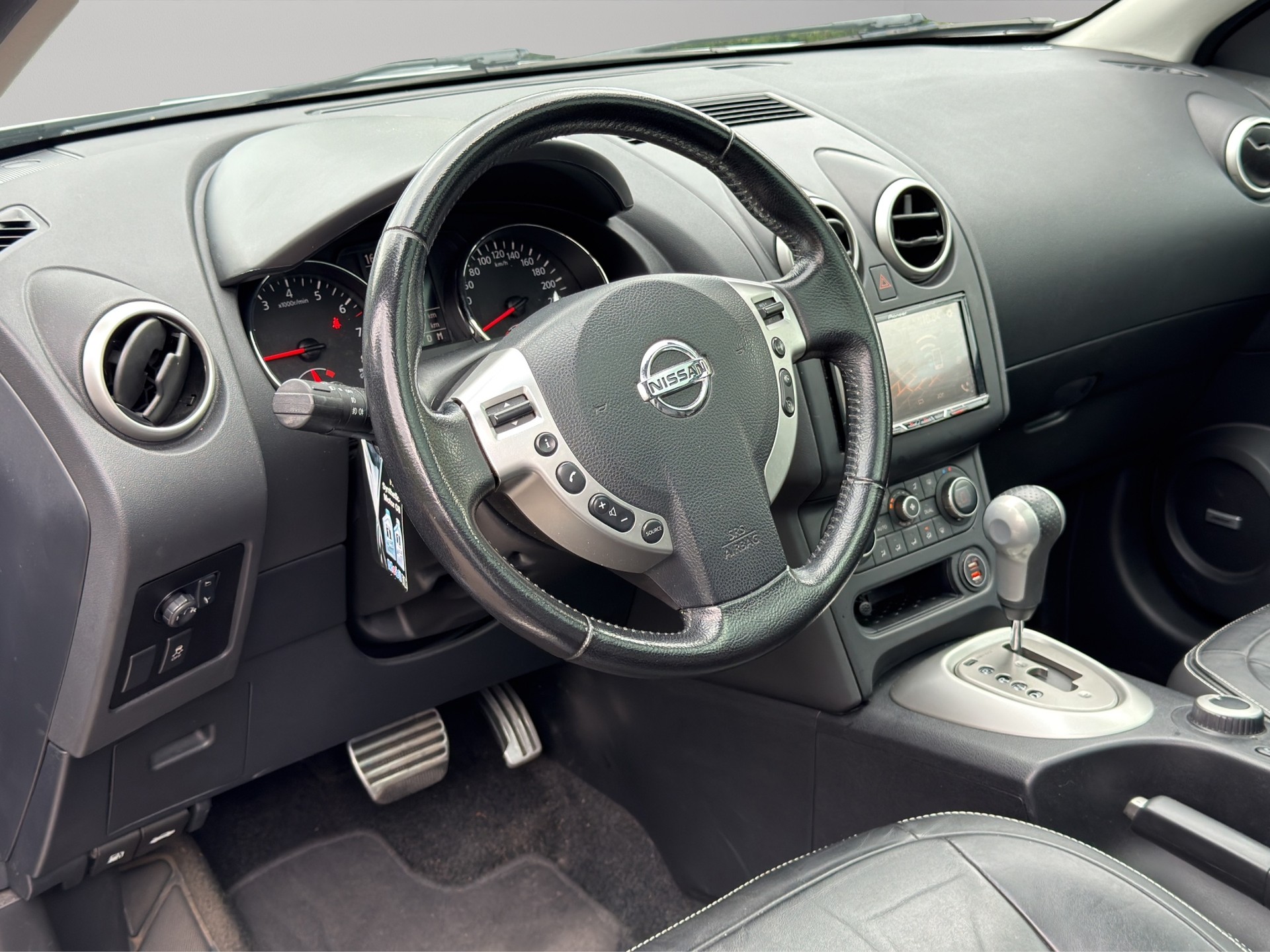 NISSAN Qashqai 2.0 4WD acenta XTronic CVT-image-11