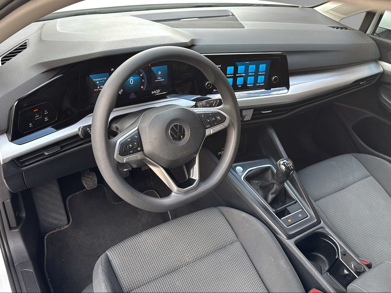 VW Golf 1.0 TSI Value-image-11