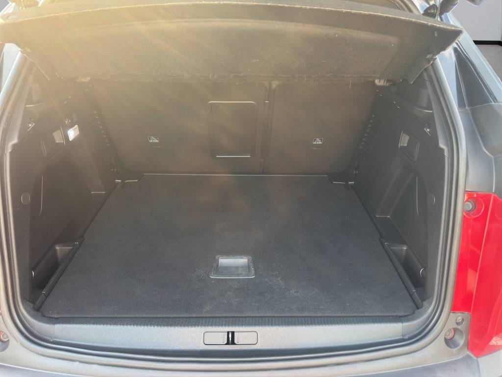 PEUGEOT 3008 1.6 THP GT Line EAT-image-11